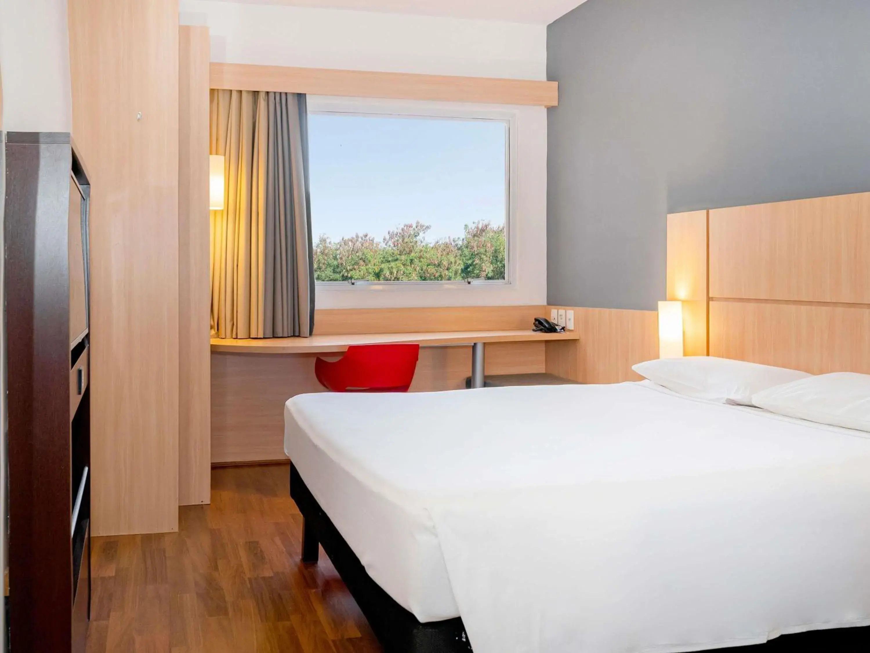 Standard Double Room in ibis Piracicaba Standard Double Room in ibis Piracicaba