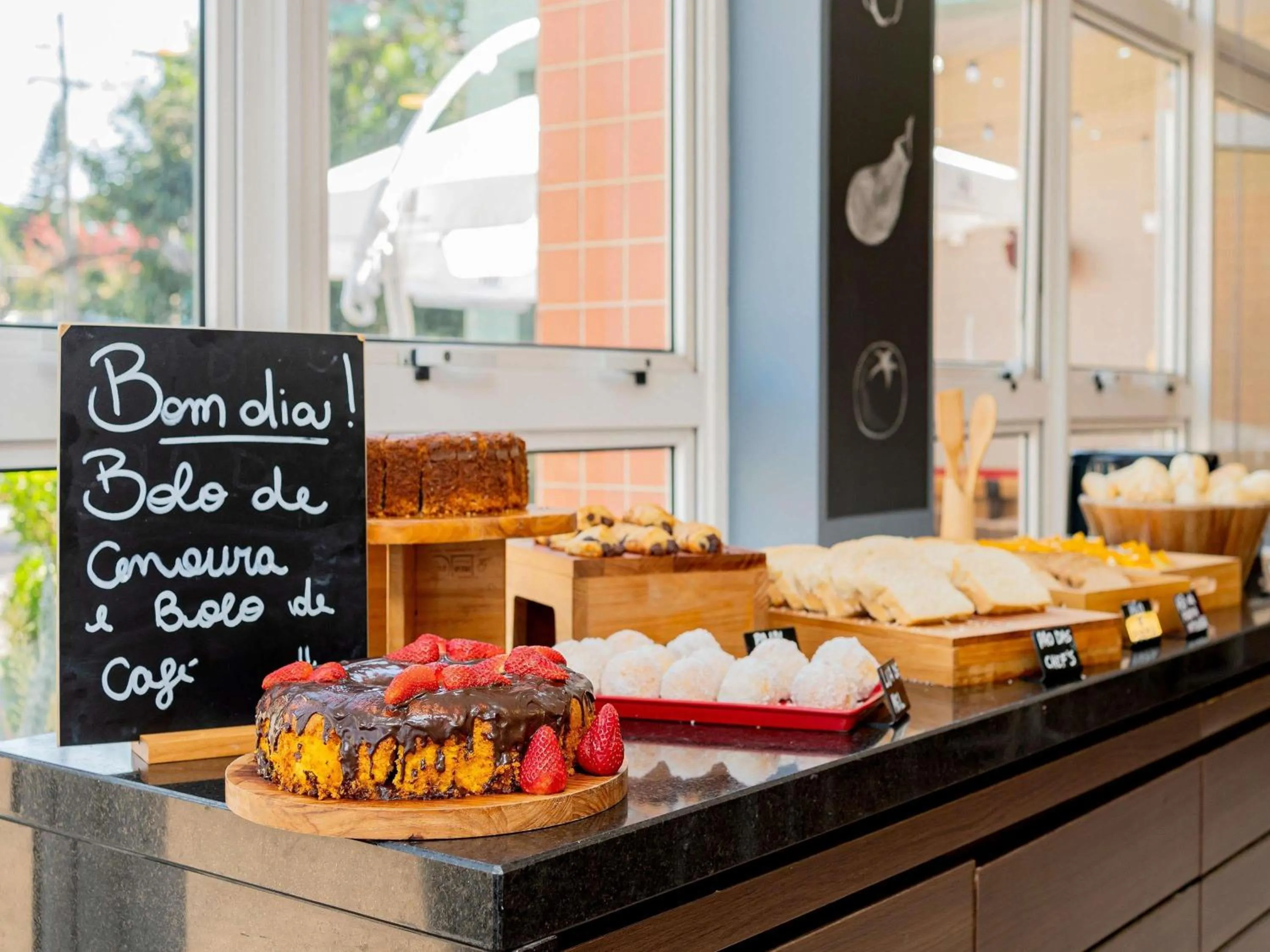 Restaurant/places to eat in ibis Piracicaba