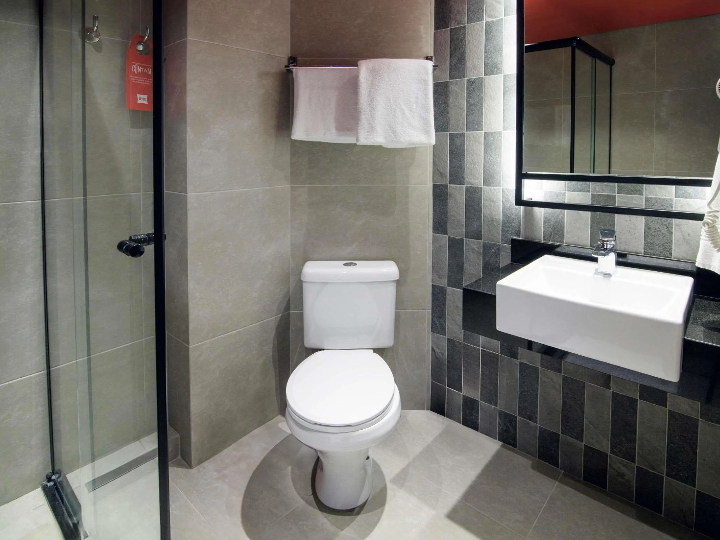 Bedroom in ibis Curitiba Batel