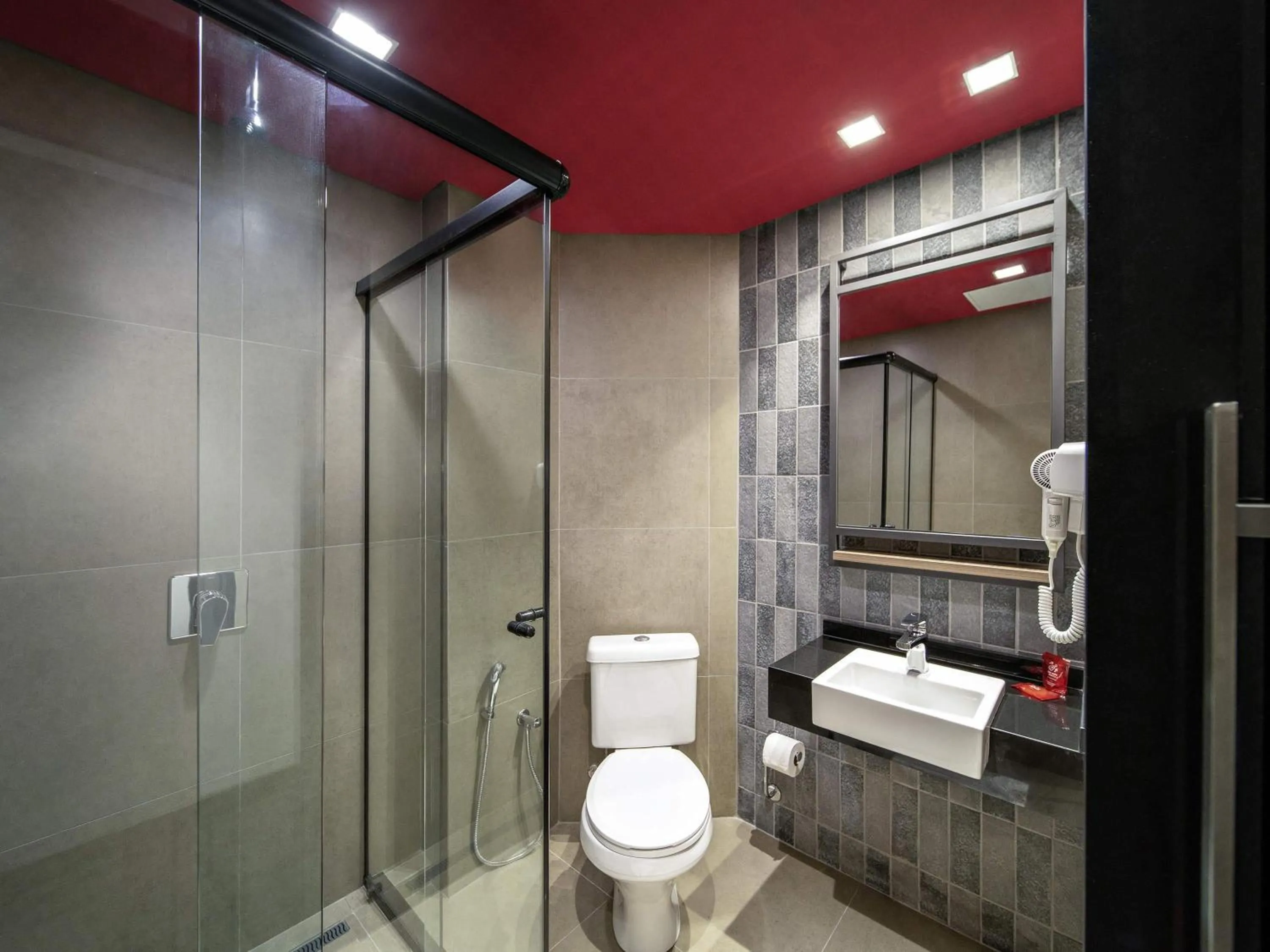 Bedroom in ibis Curitiba Batel