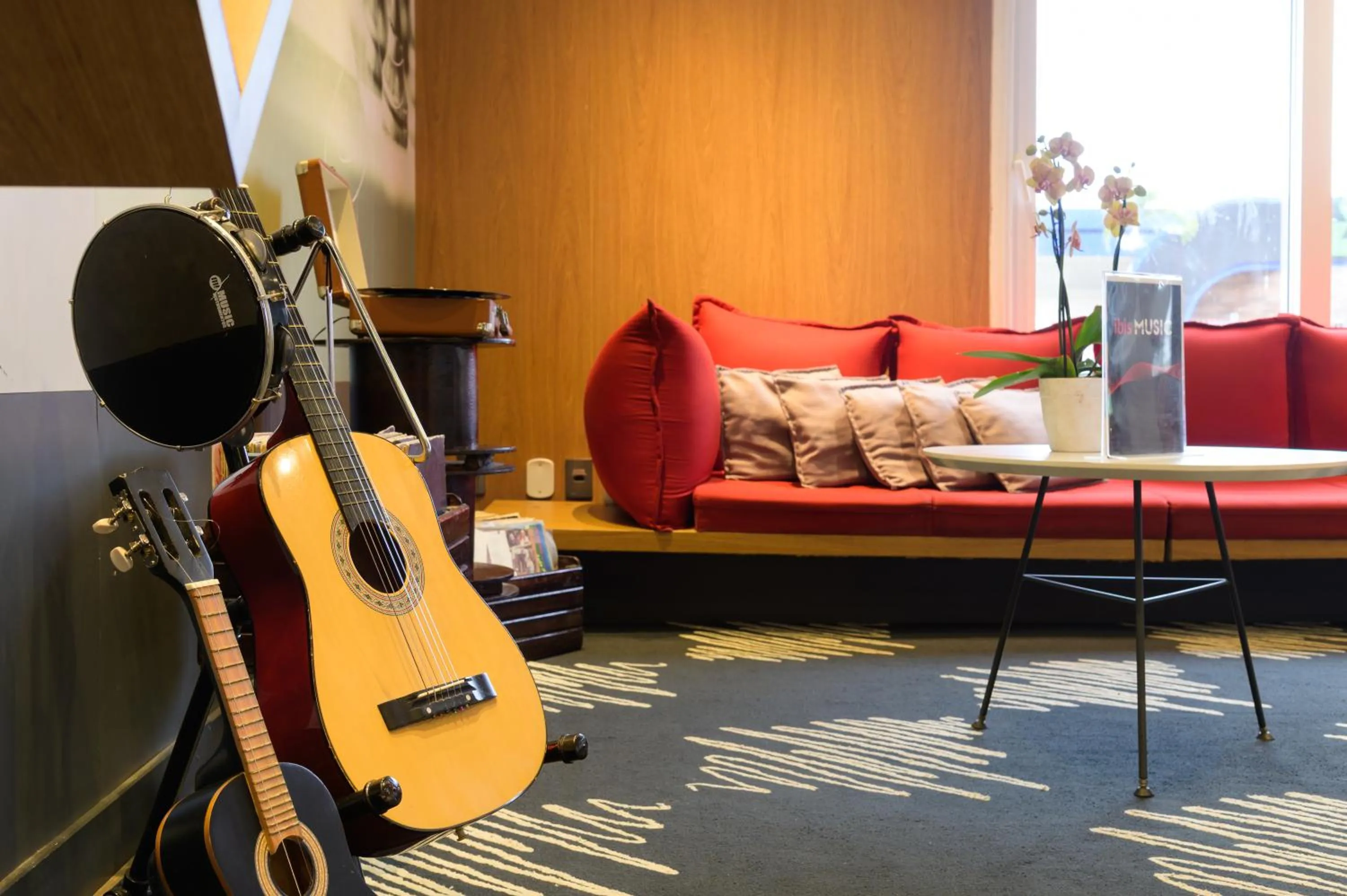 Communal lounge/ TV room in ibis Aracaju