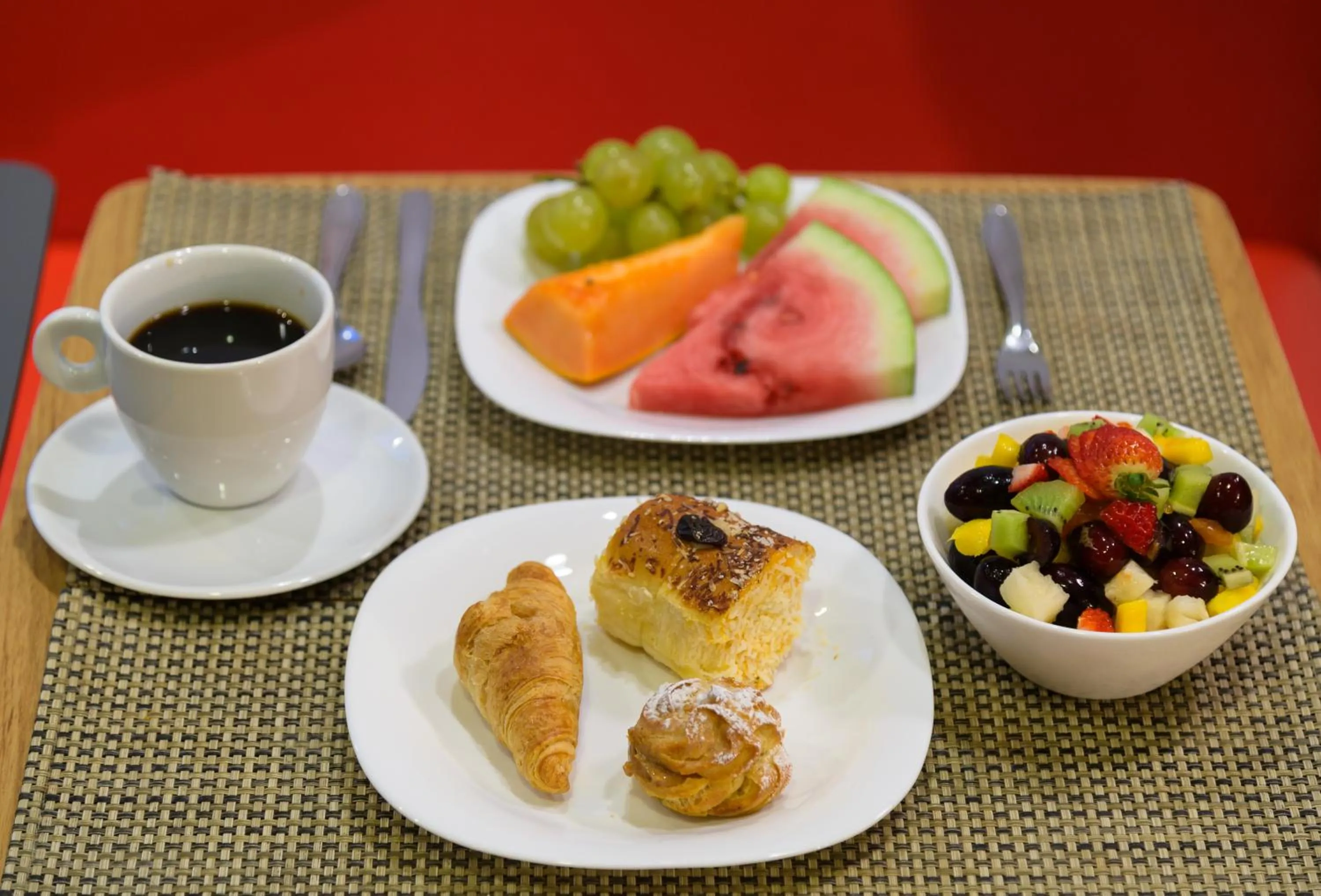 Restaurant/places to eat in ibis Aracaju