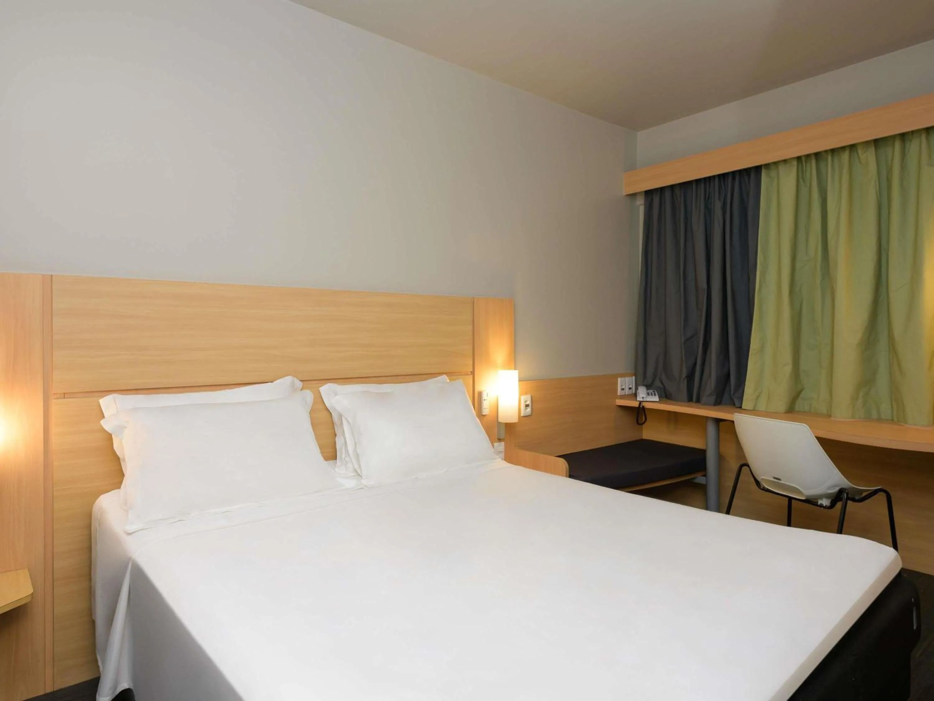 Bedroom, Bed in ibis Aracaju