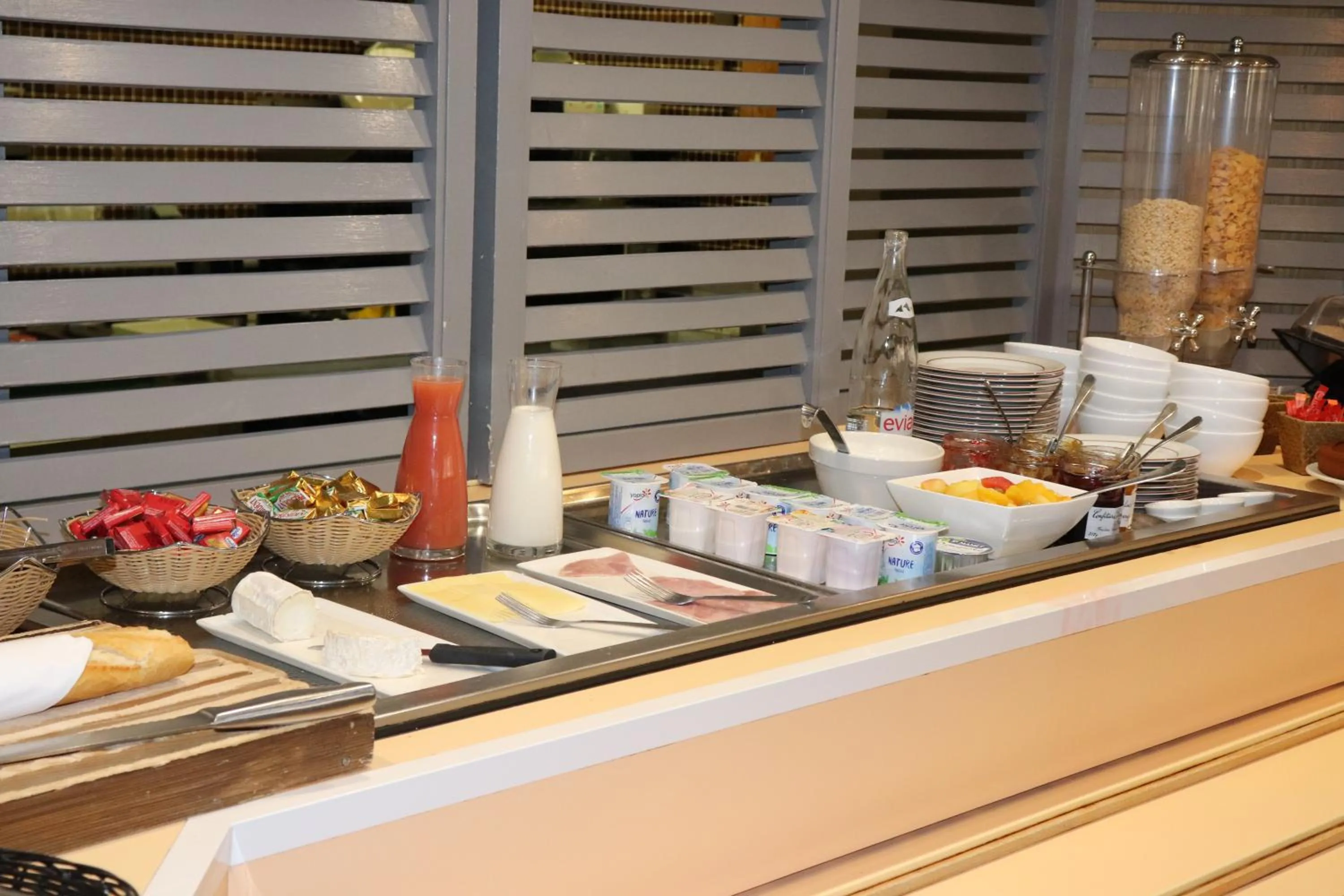 Breakfast in Hotel Inn Design Moutiers