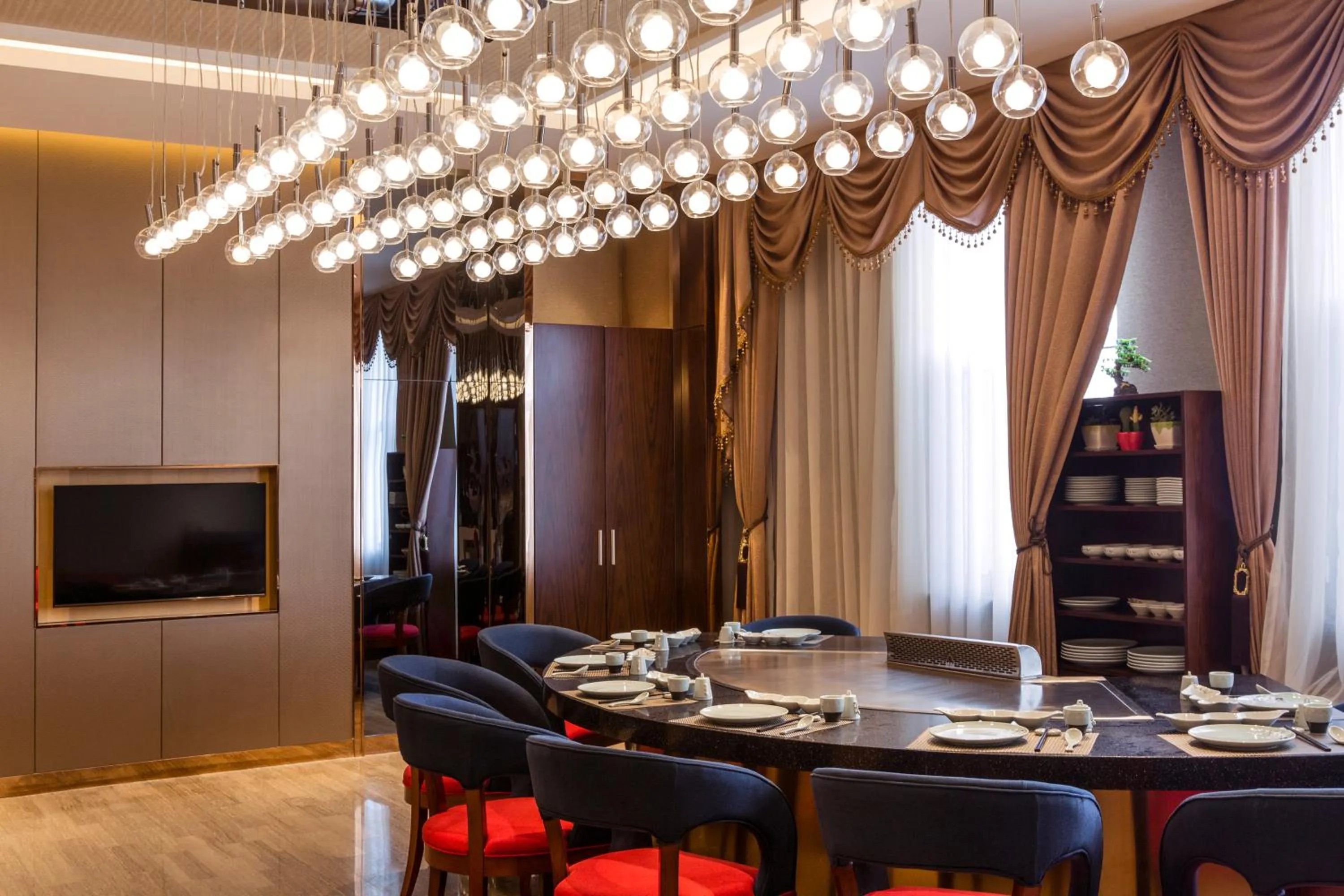 Restaurant/places to eat in Novotel Daqing Haofang