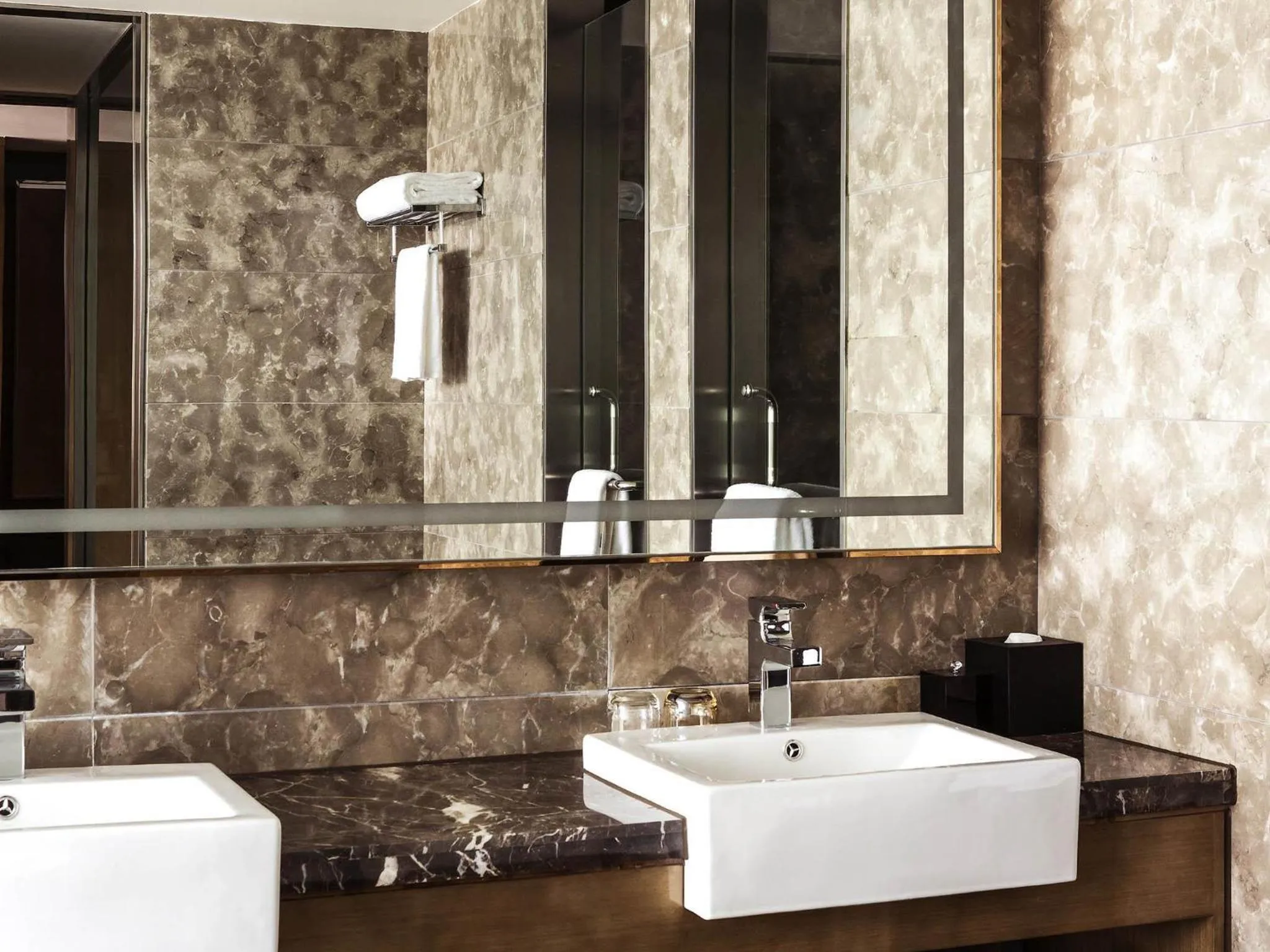 Bedroom in Novotel Daqing Haofang