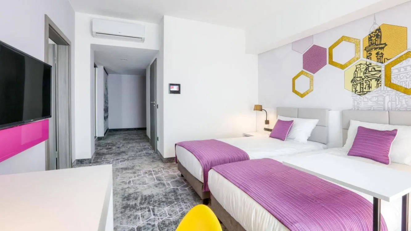 Family, Bed in ibis Styles Nowy Sacz