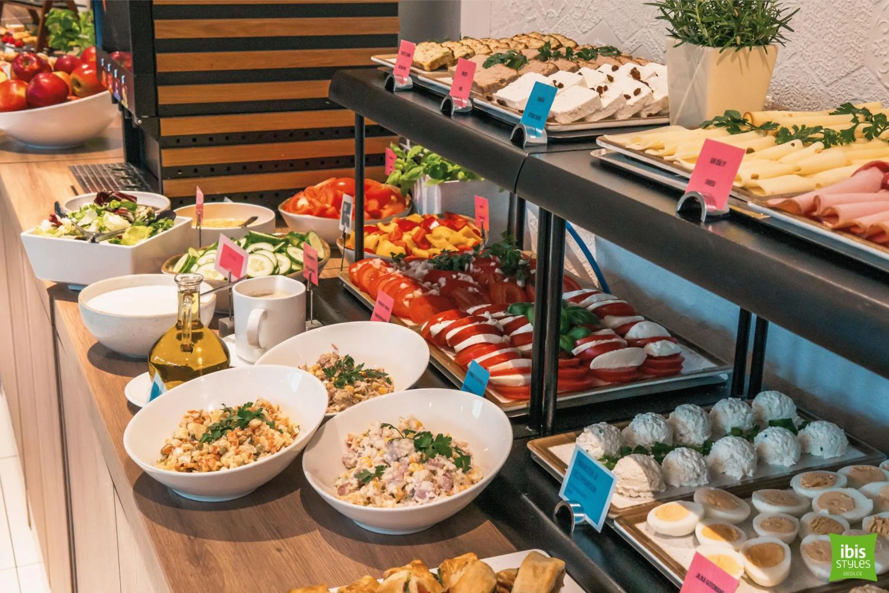 Buffet breakfast in ibis Styles Siedlce