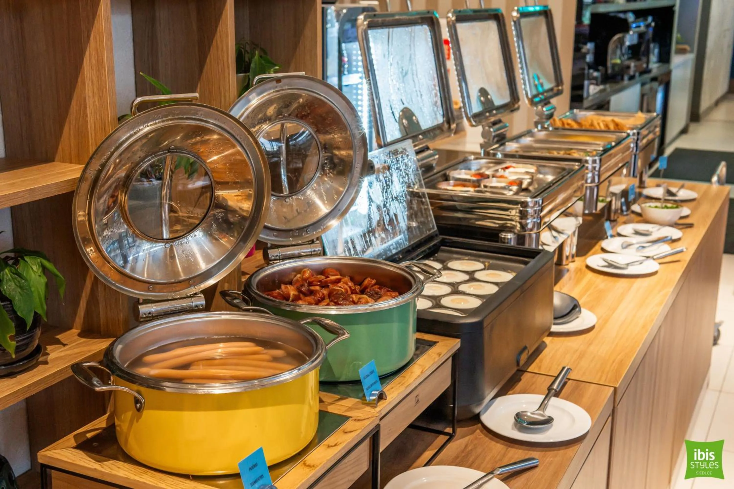 Buffet breakfast in ibis Styles Siedlce