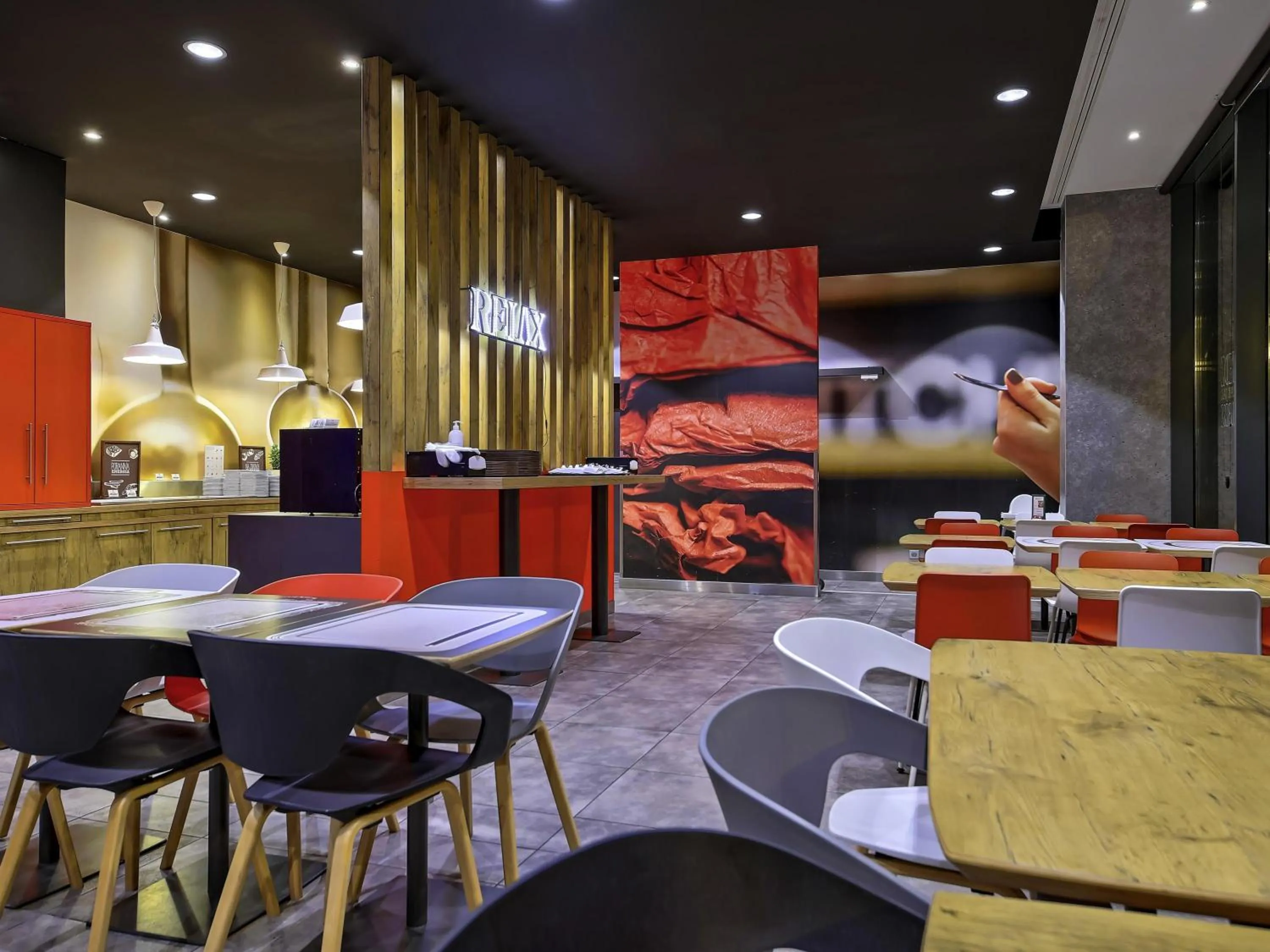 Restaurant/places to eat in Ibis Gdansk Stare Miasto