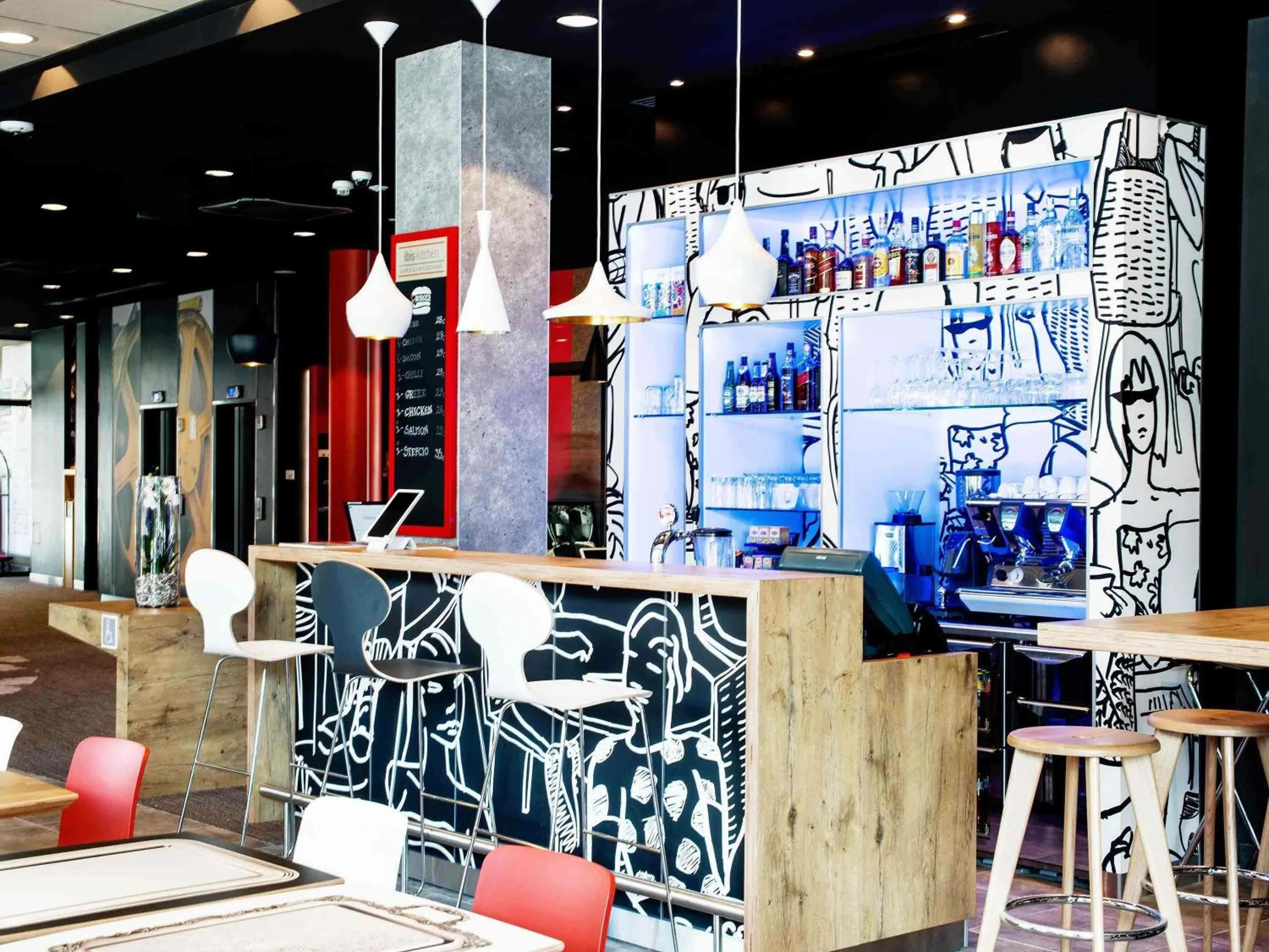 Lounge or bar in Ibis Gdansk Stare Miasto