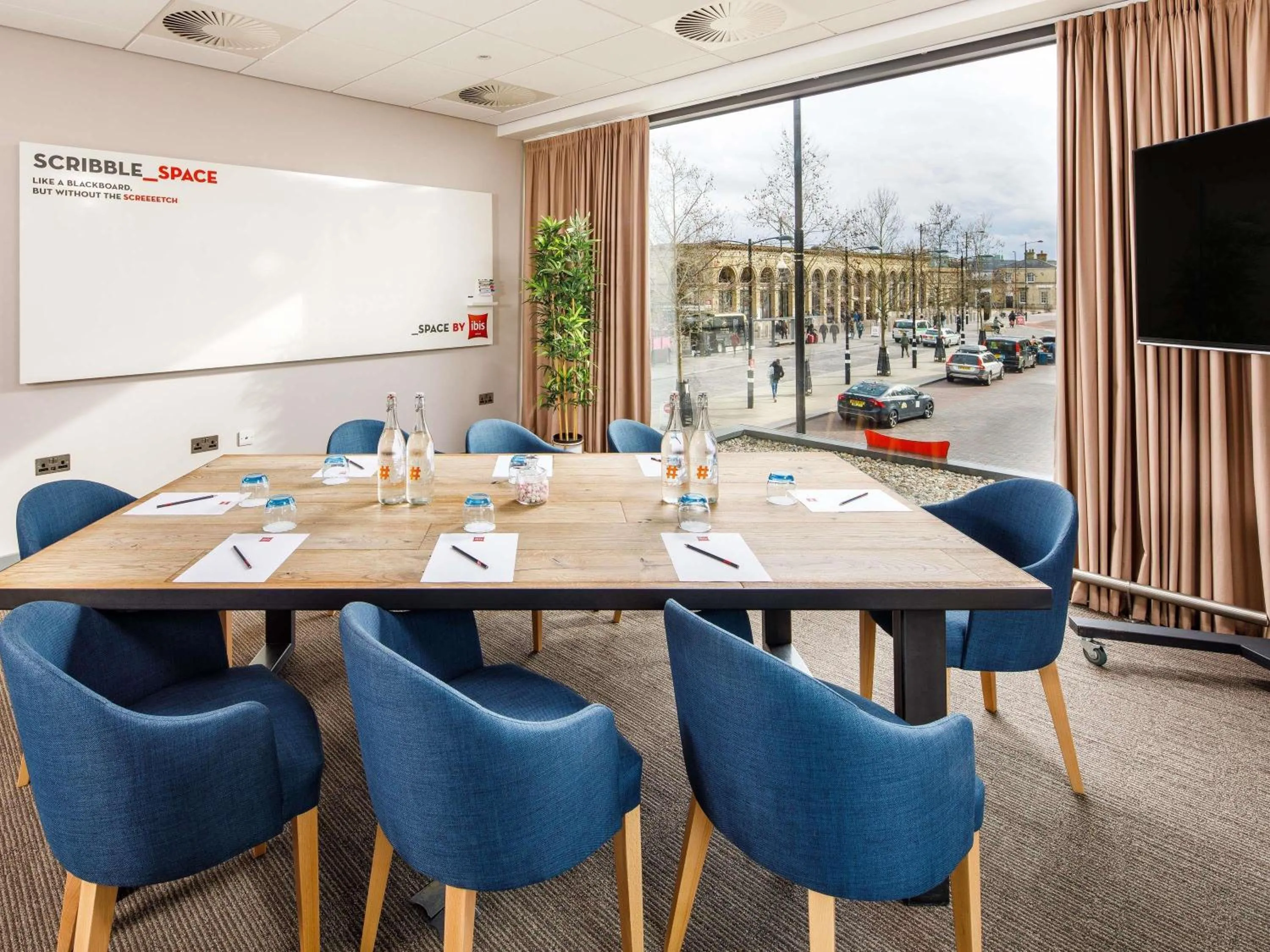 Meeting/conference room in ibis Cambridge Central Station