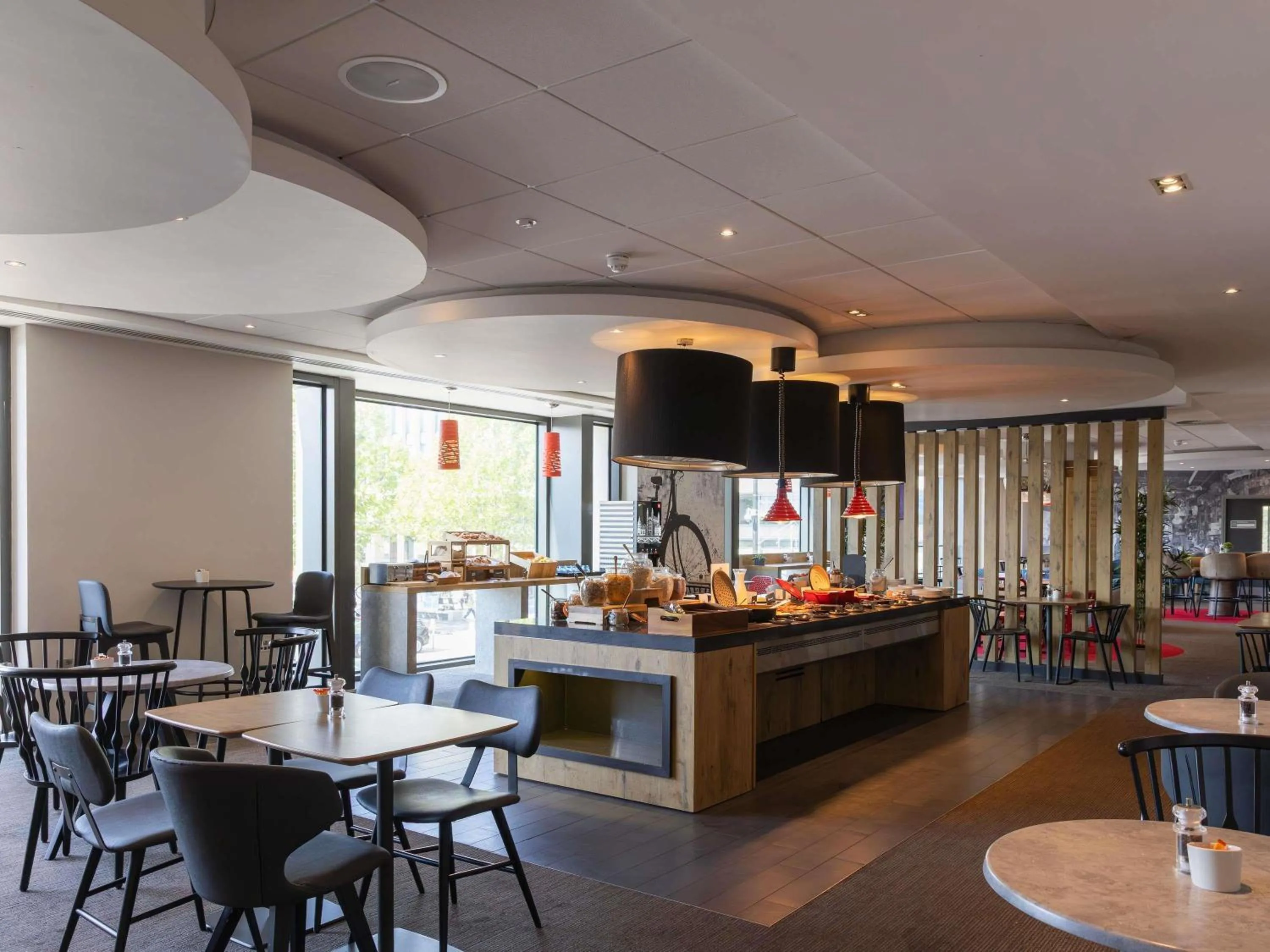 Breakfast in ibis Cambridge Central Station