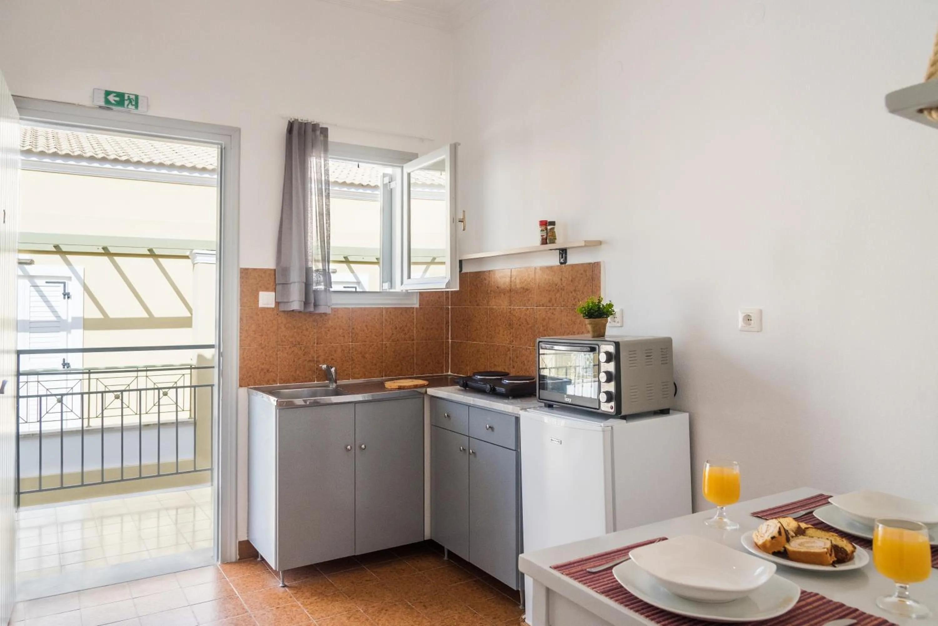 Kitchen or kitchenette in Three Seasons