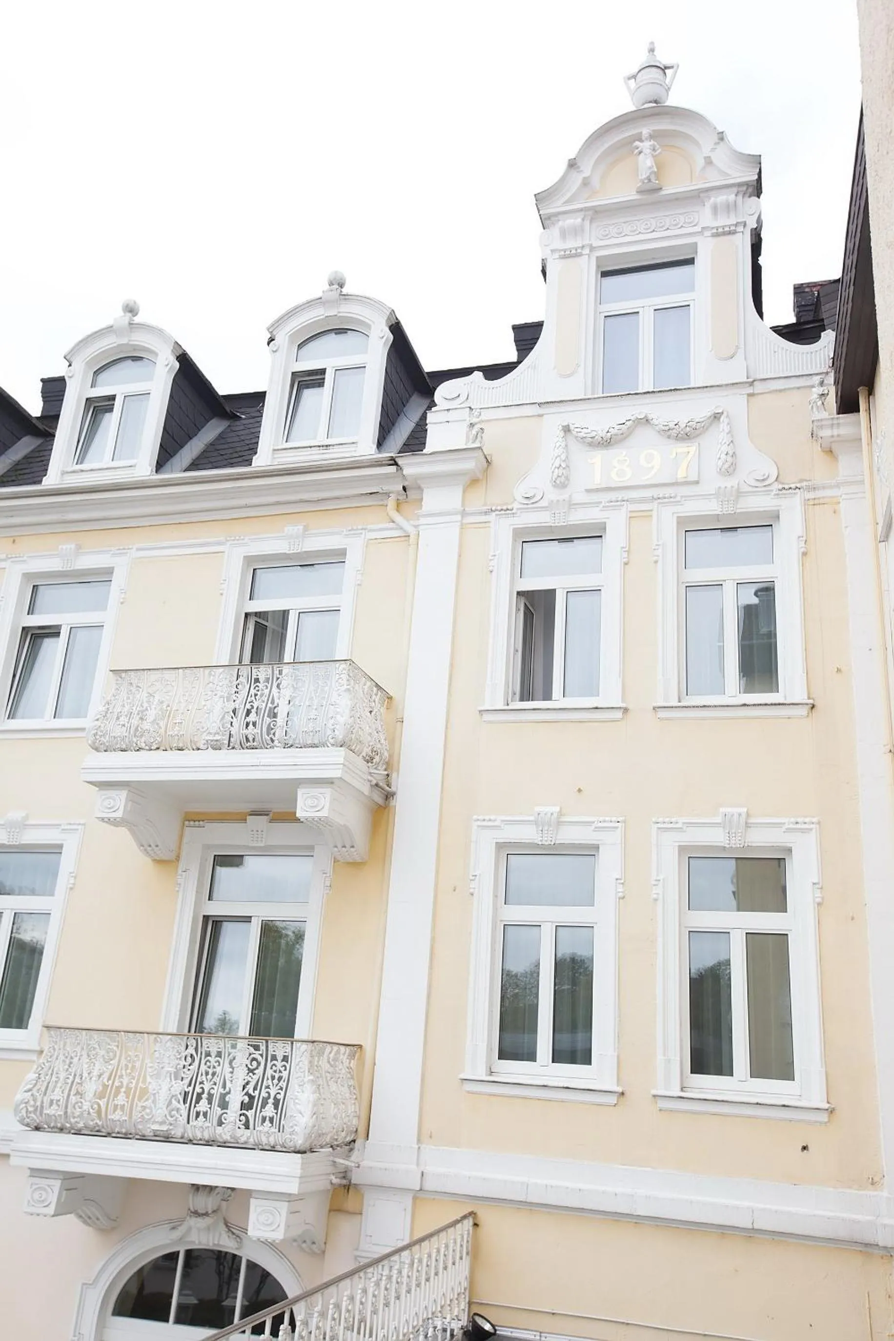 Day in Hotel Rheinischer Hof Bad Soden