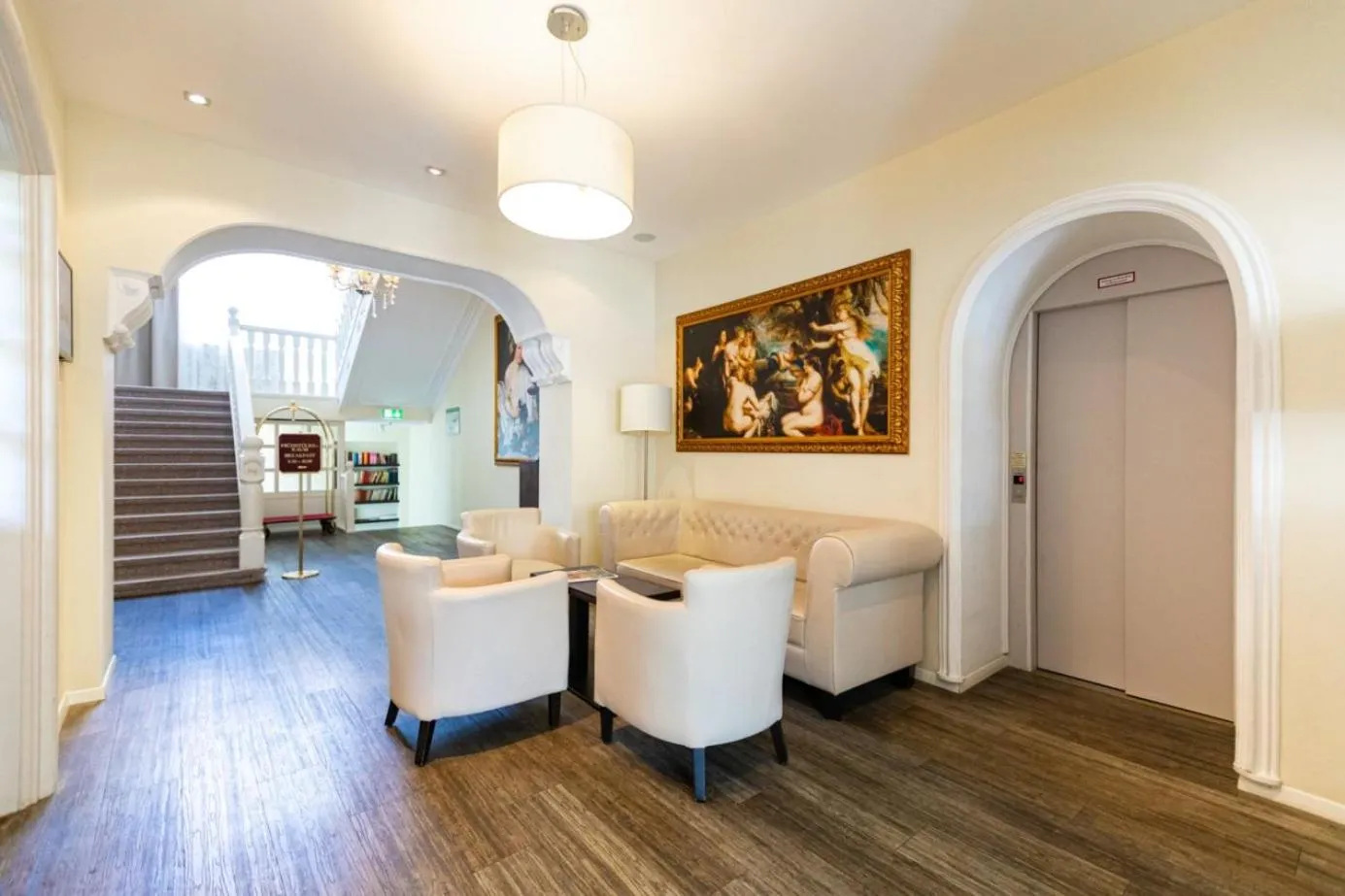 Property building in Hotel Rheinischer Hof Bad Soden