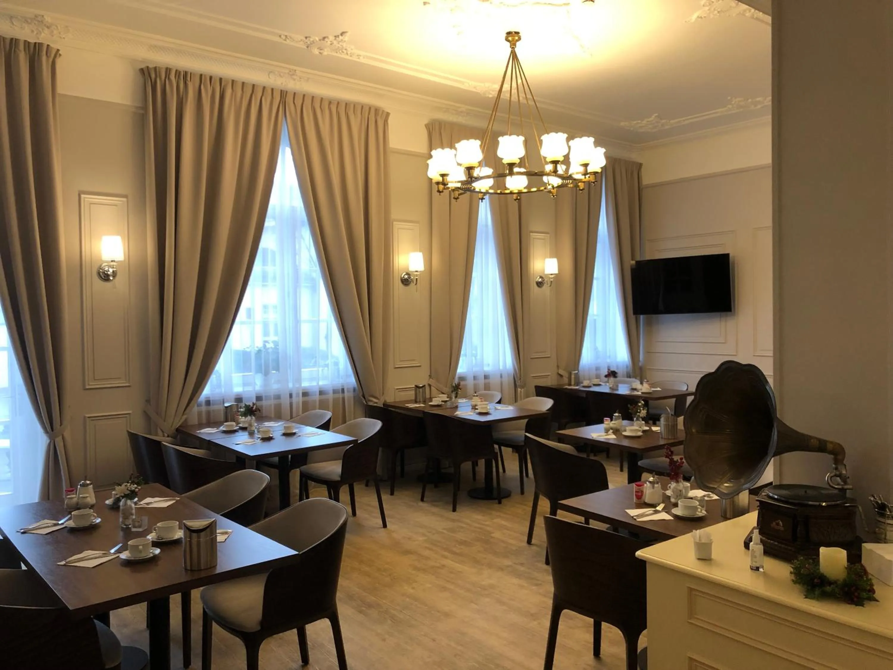 Breakfast in Hotel Rheinischer Hof Bad Soden