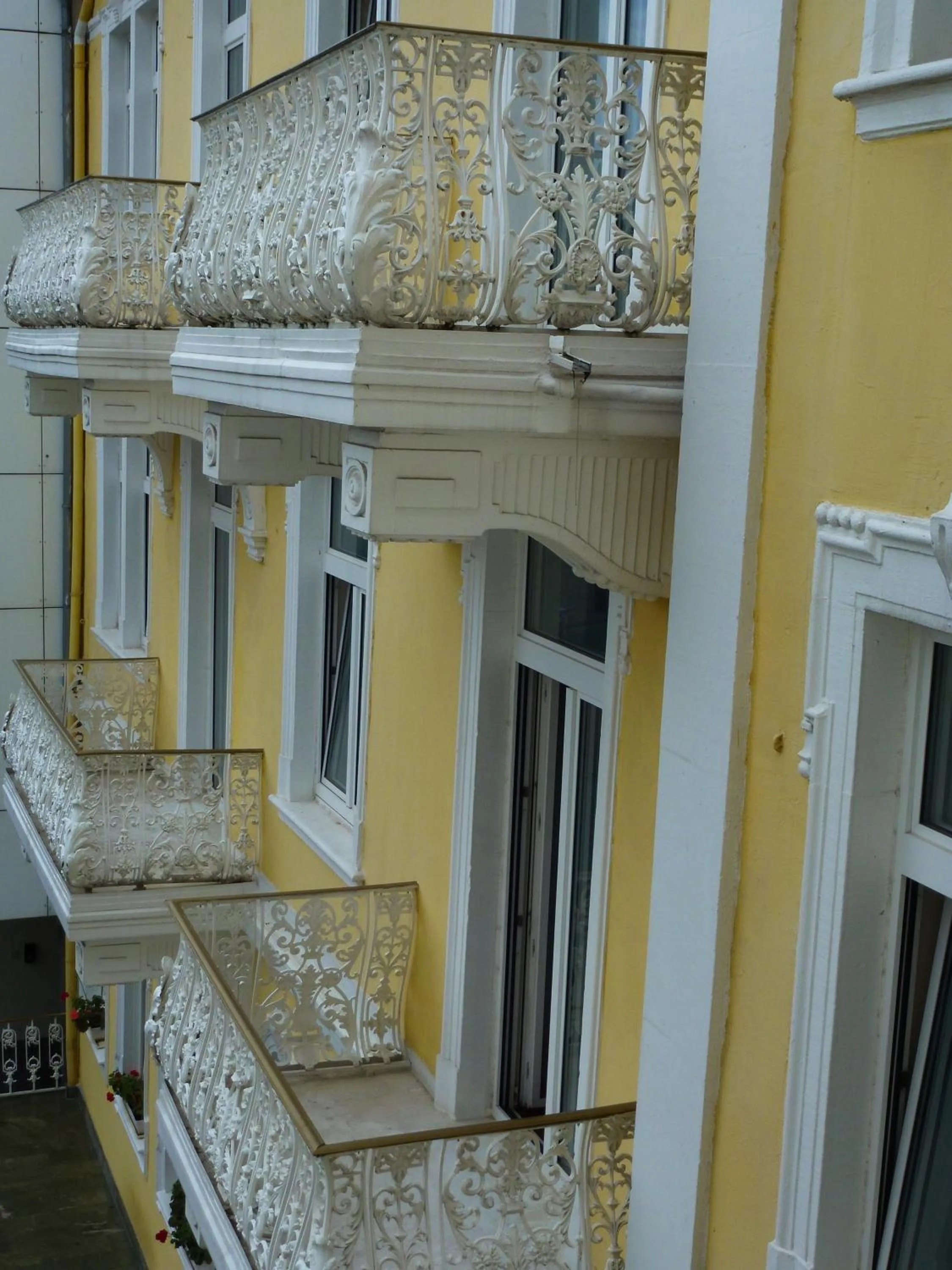 Facade/entrance in Hotel Rheinischer Hof Bad Soden