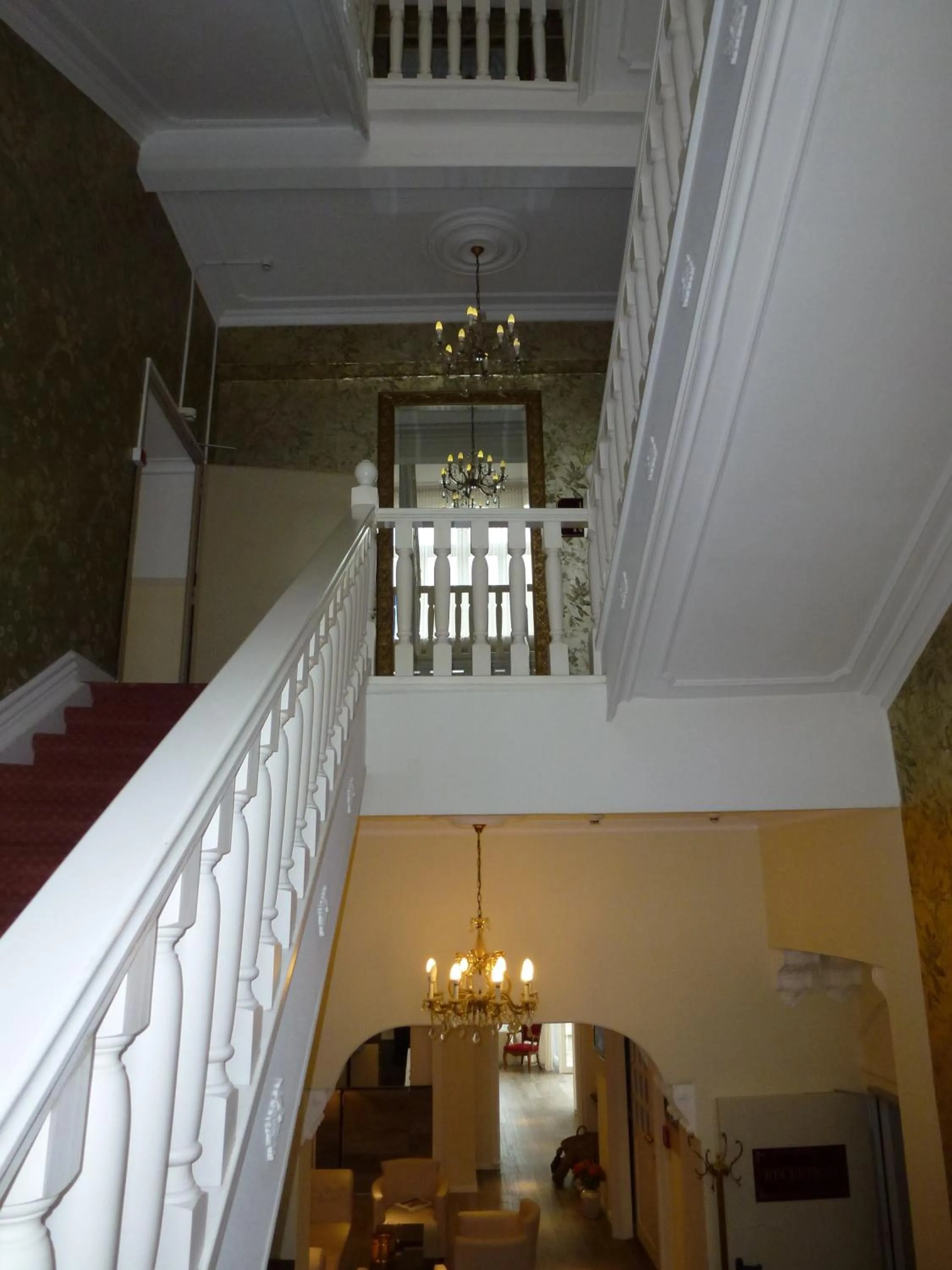 Lobby or reception in Hotel Rheinischer Hof Bad Soden