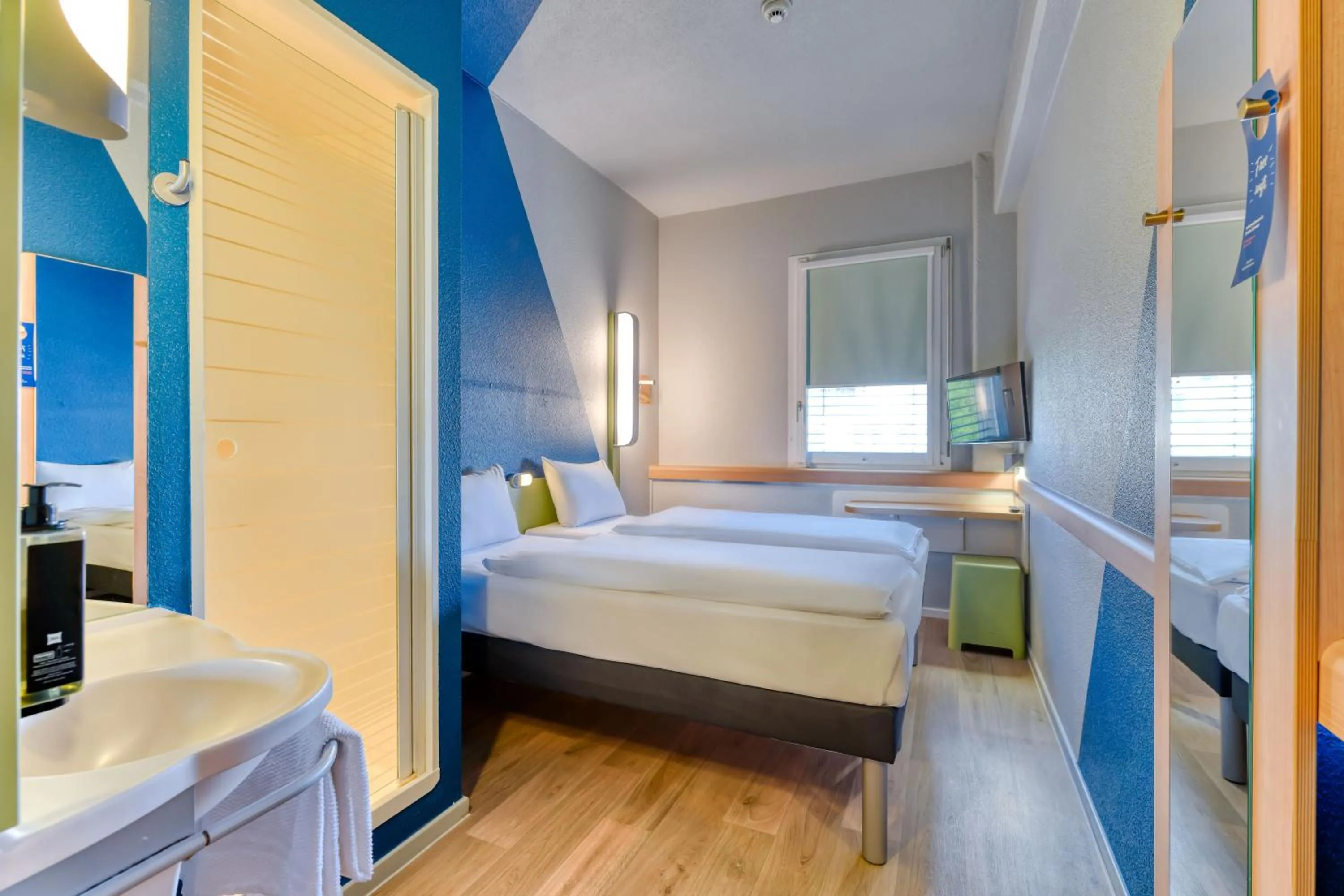 Bed in ibis budget Hotel Luzern City