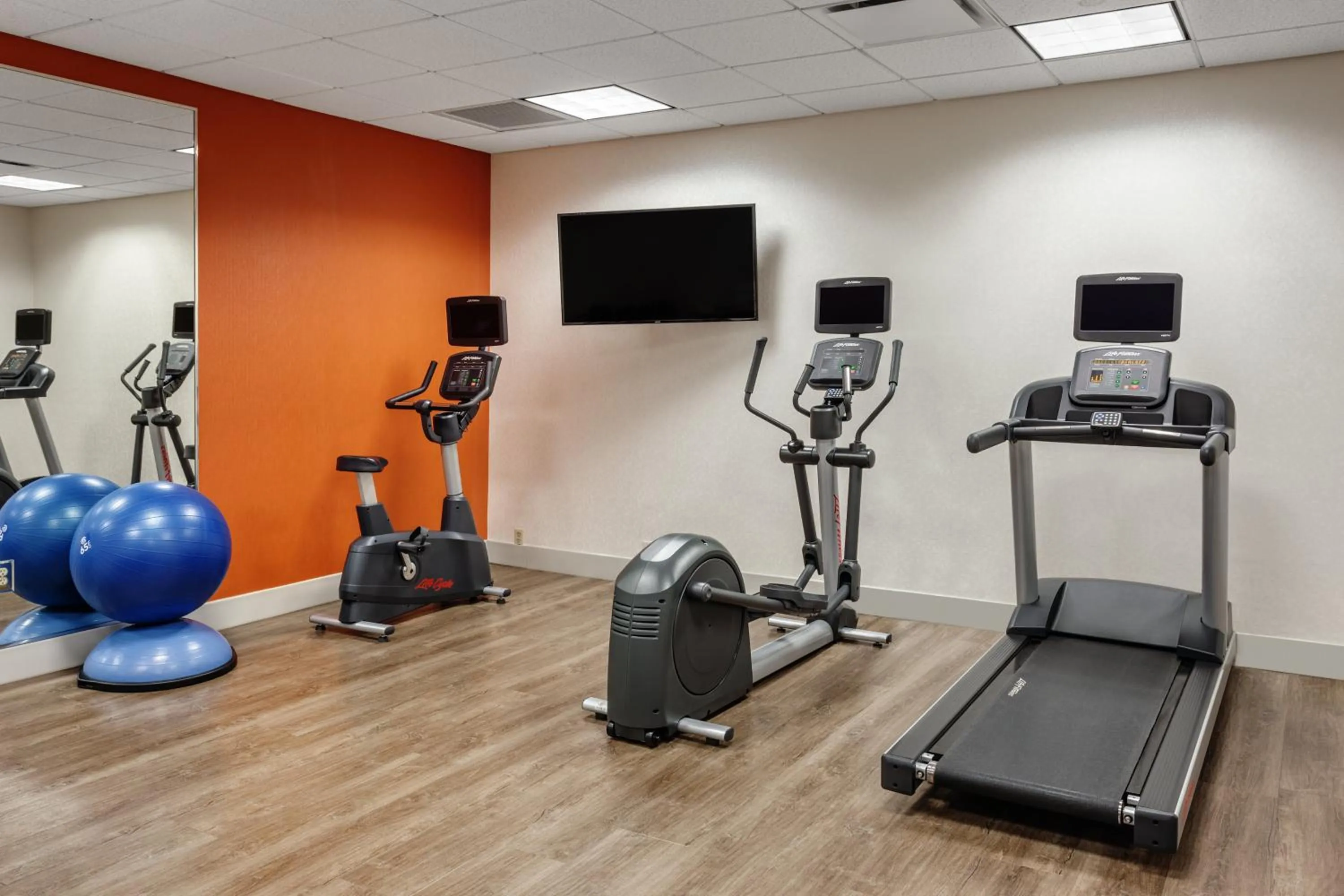 Fitness centre/facilities in Holiday Inn Express South Portland by IHG