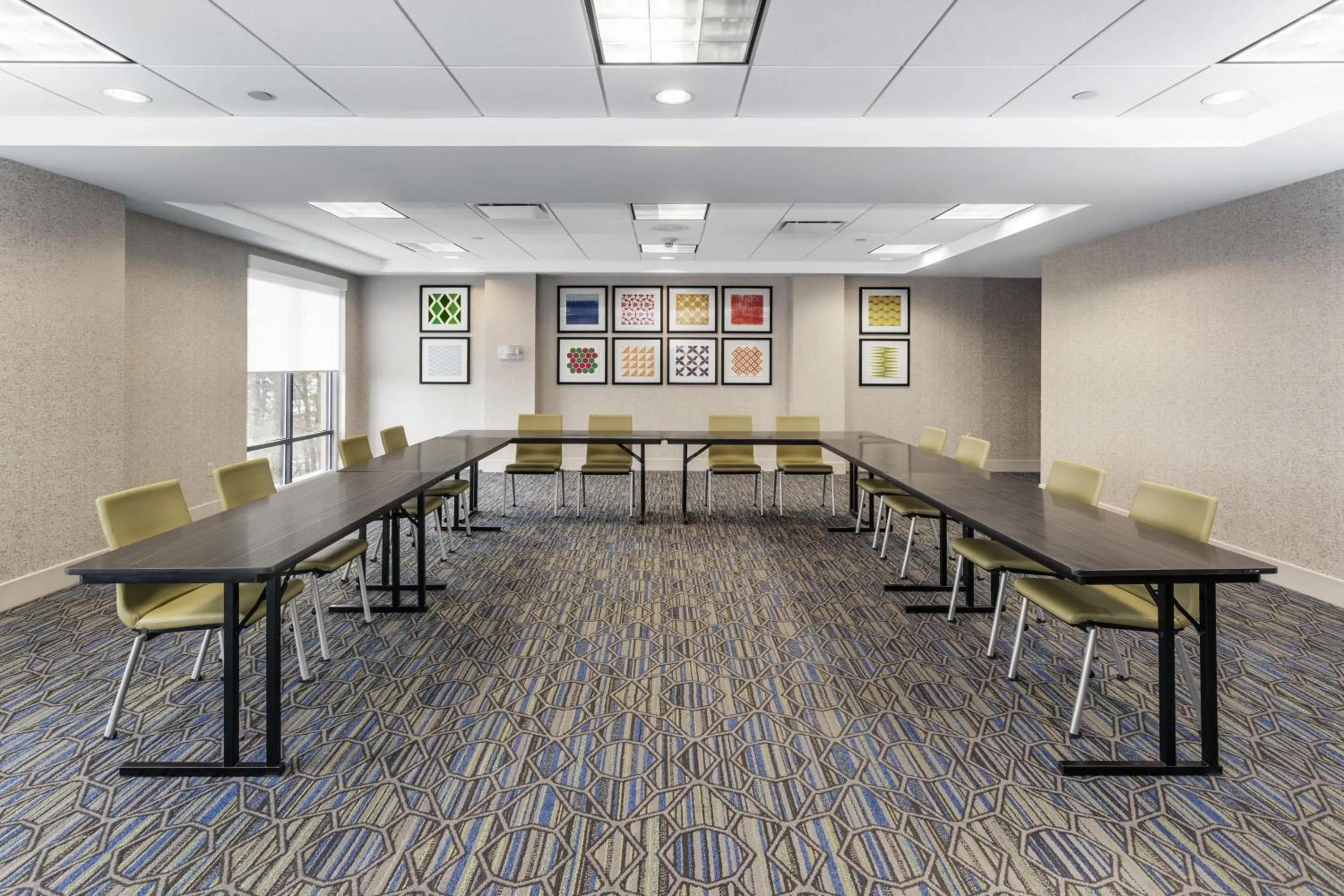 Meeting/conference room in Holiday Inn Express South Portland by IHG