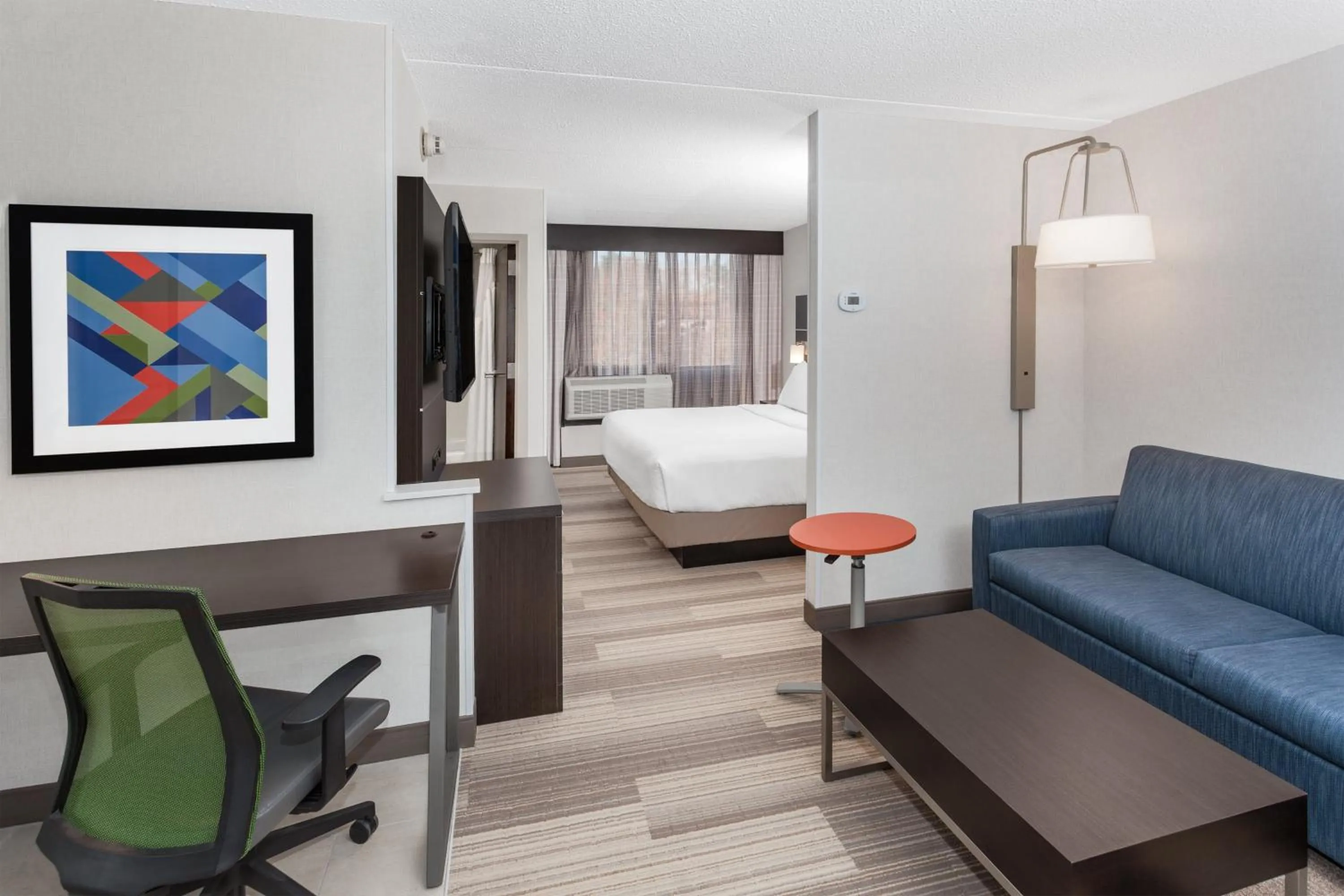 Photo of the whole room, Bed in Holiday Inn Express South Portland by IHG