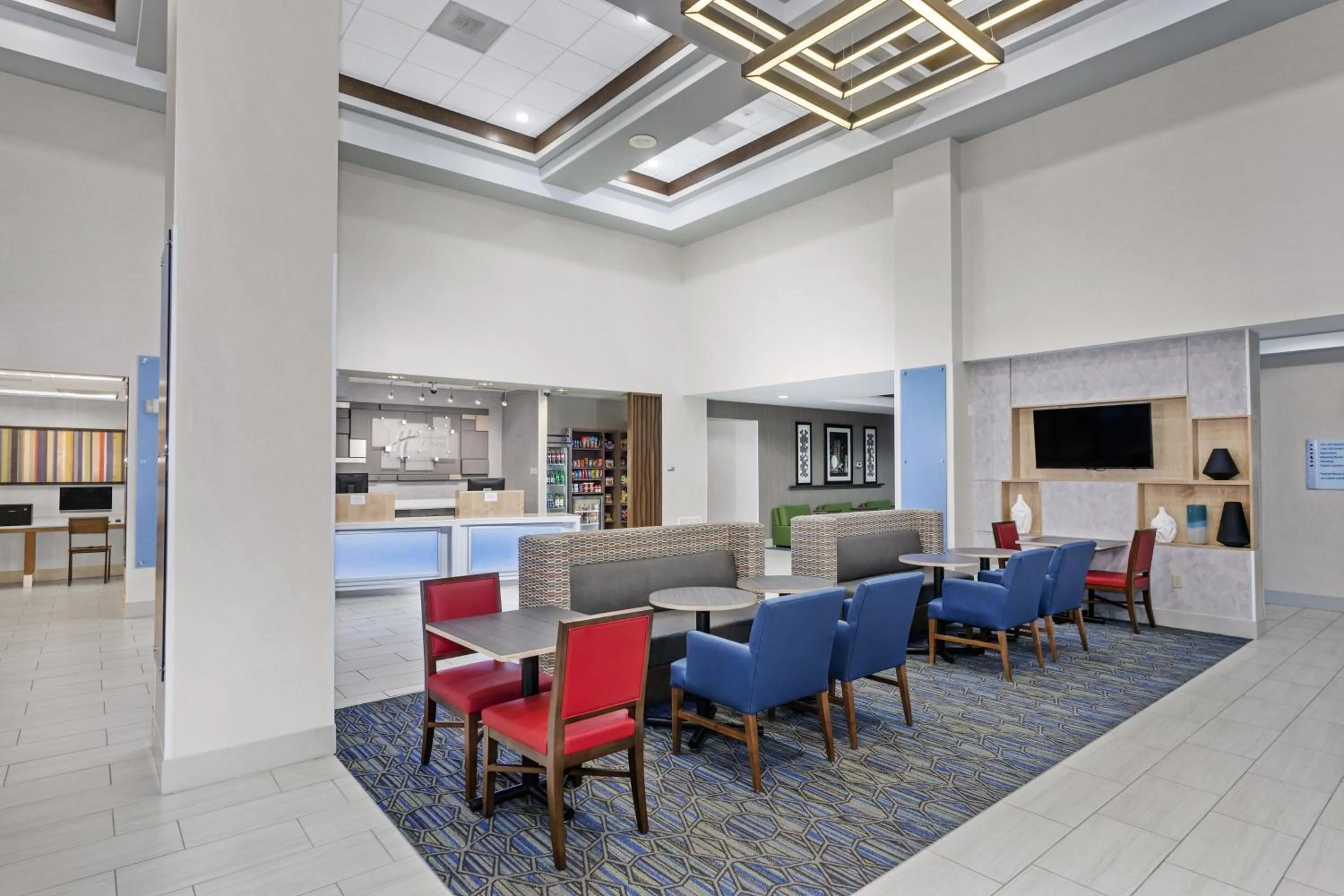 Property building in Holiday Inn Express South Portland by IHG