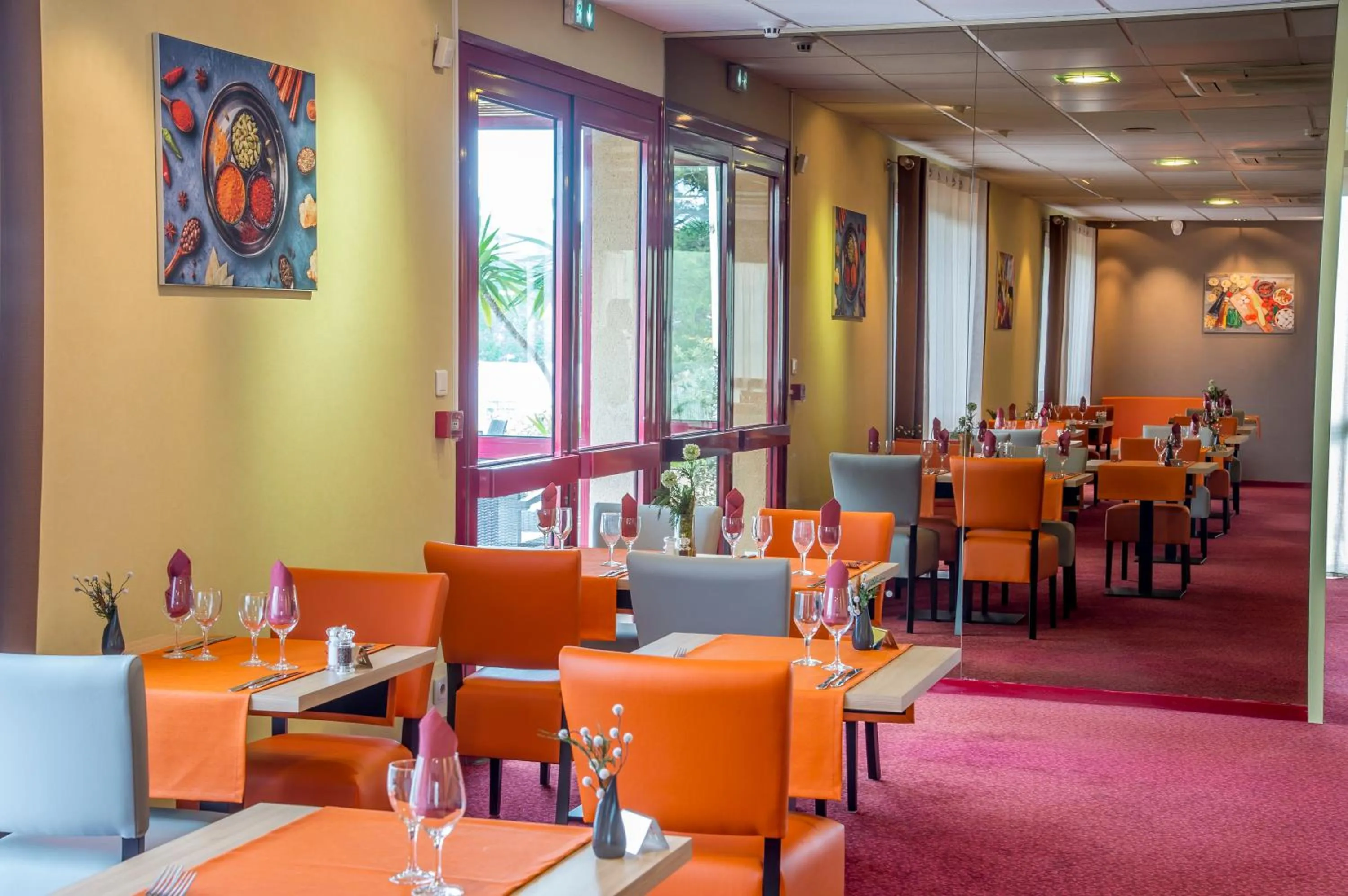 Restaurant/places to eat in Hôtel de l'Isle - L'Isle d'Abeau