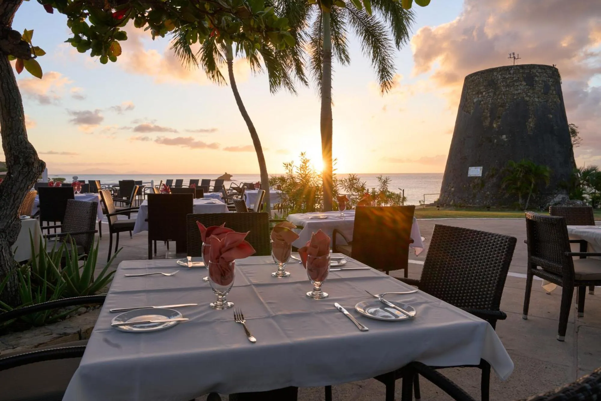 Restaurant/places to eat in Hawksbill Resort Antigua - All Inclusive