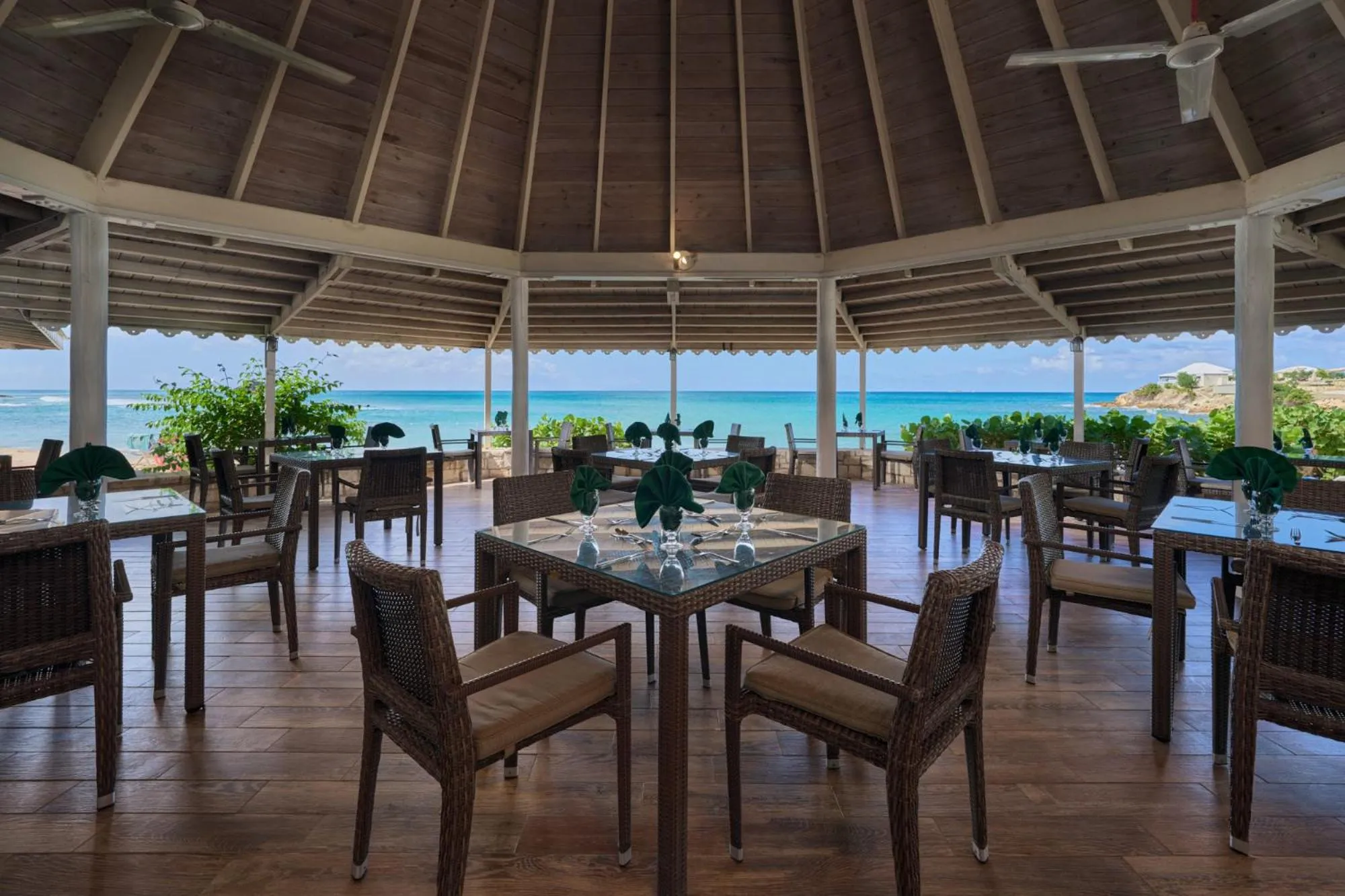 Restaurant/places to eat in Hawksbill Resort Antigua - All Inclusive