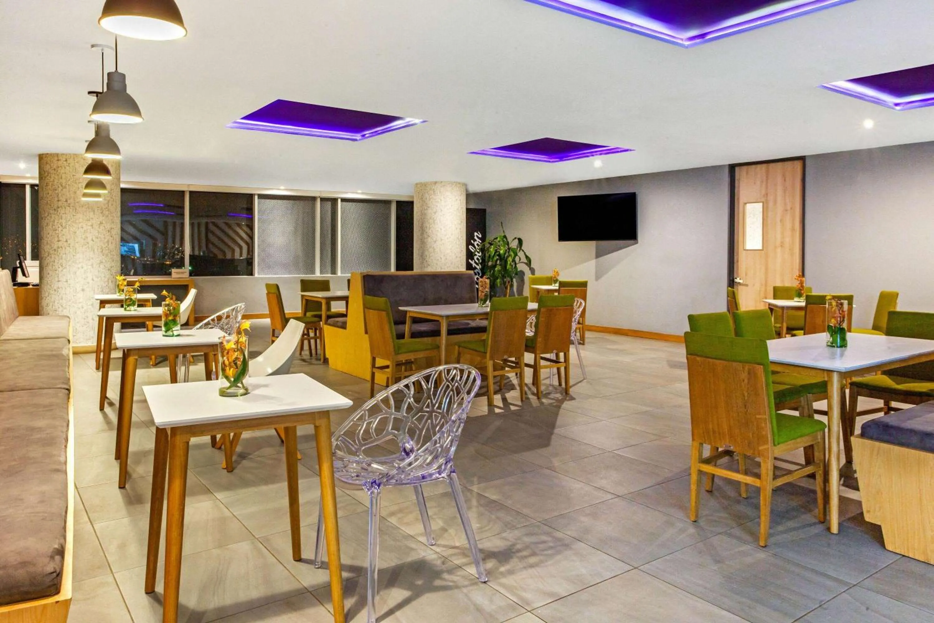 Breakfast in La Quinta by Wyndham Medellin