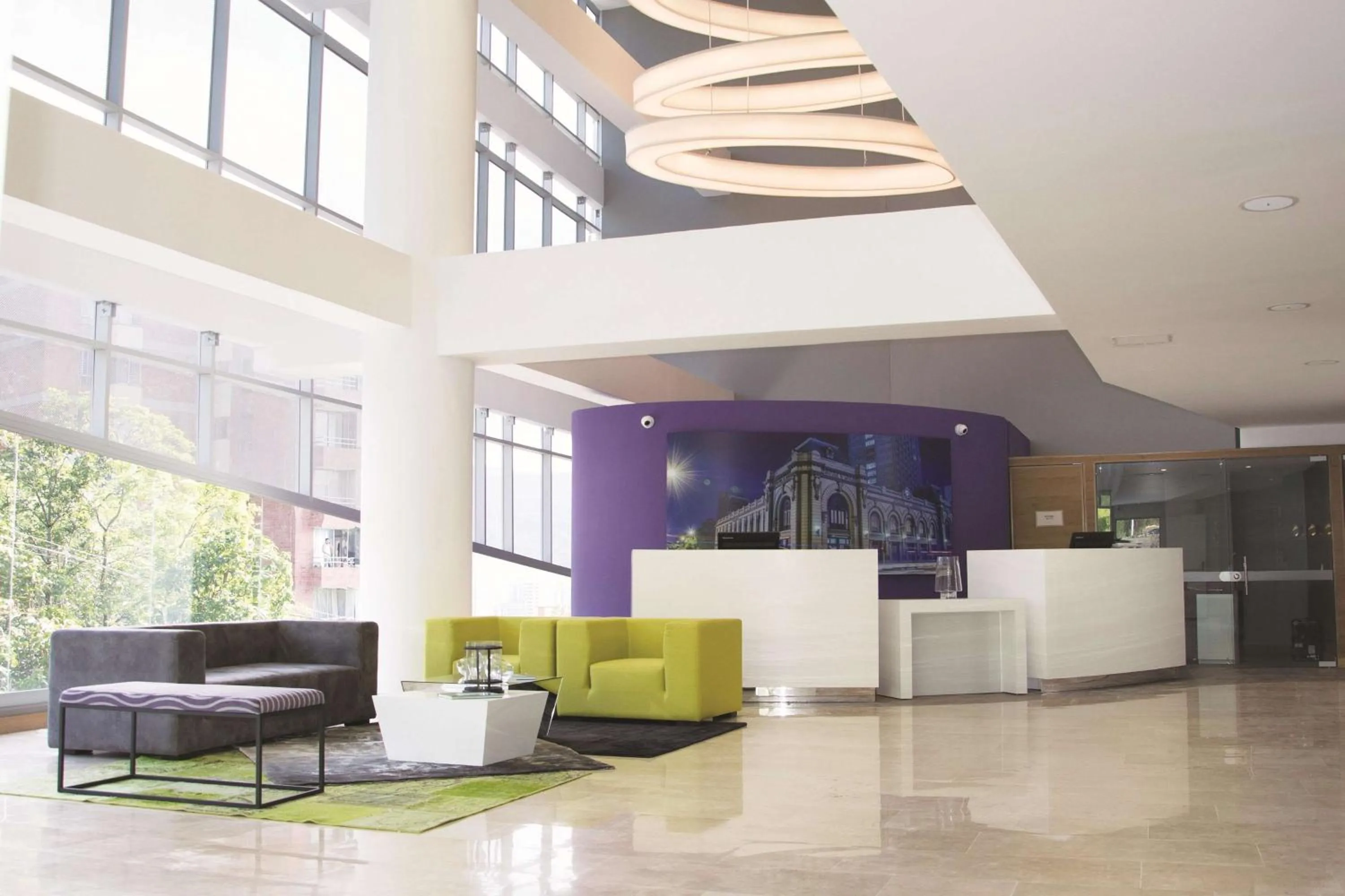 Lobby or reception in La Quinta by Wyndham Medellin