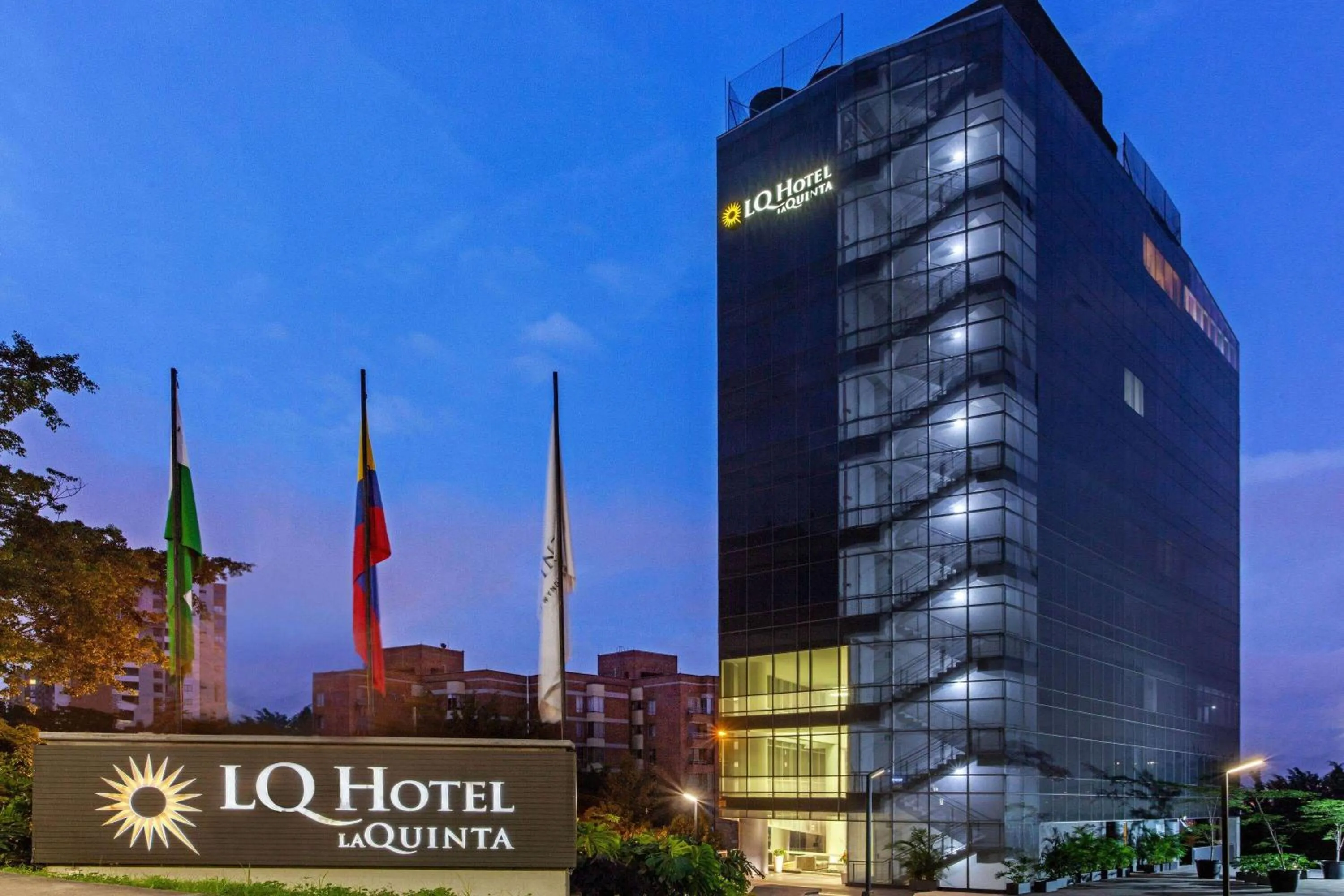 Property building in La Quinta by Wyndham Medellin