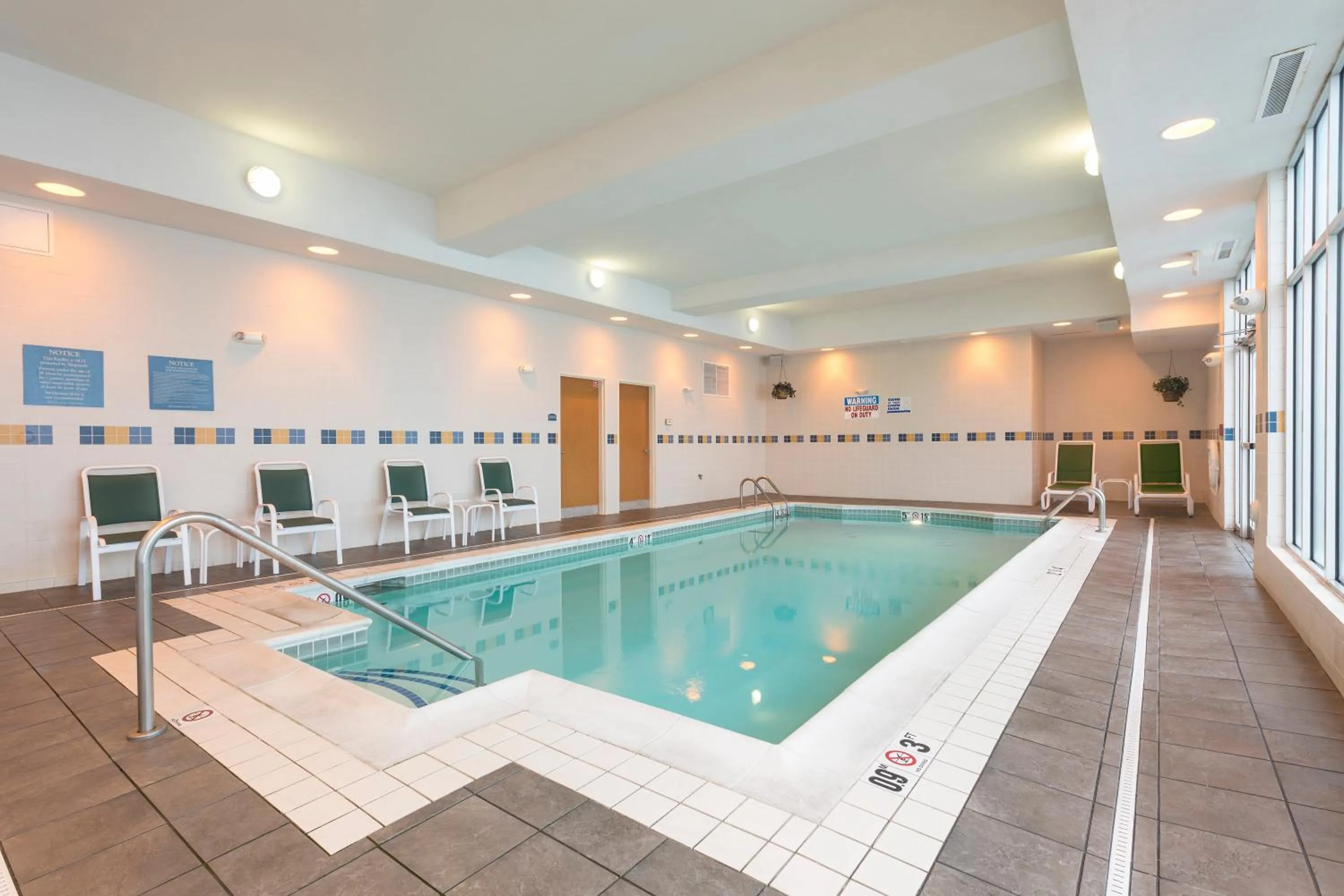 Swimming pool in Holiday Inn Aurora North - Naperville by IHG