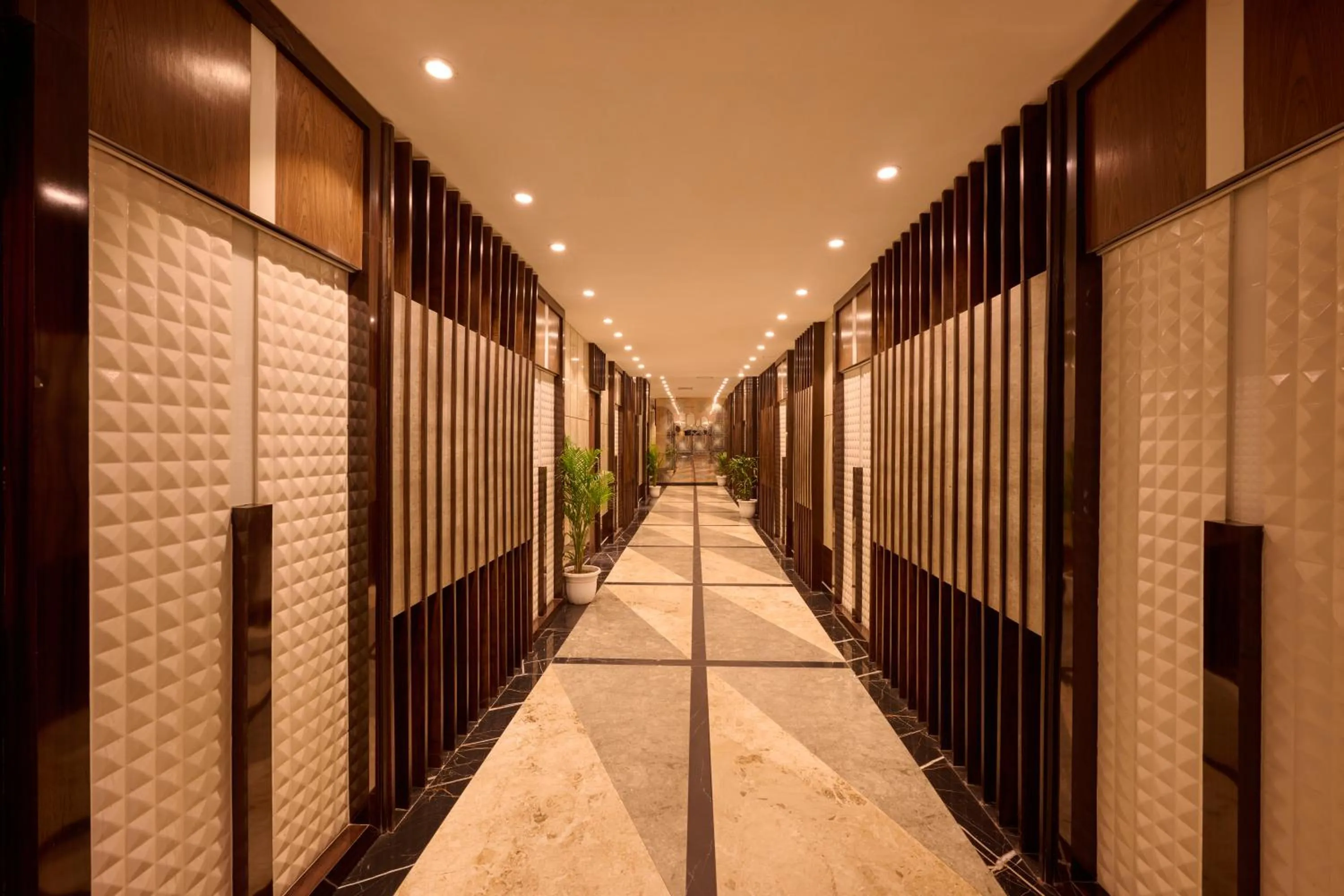 Lobby or reception in Delite Sarovar Portico Faridabad