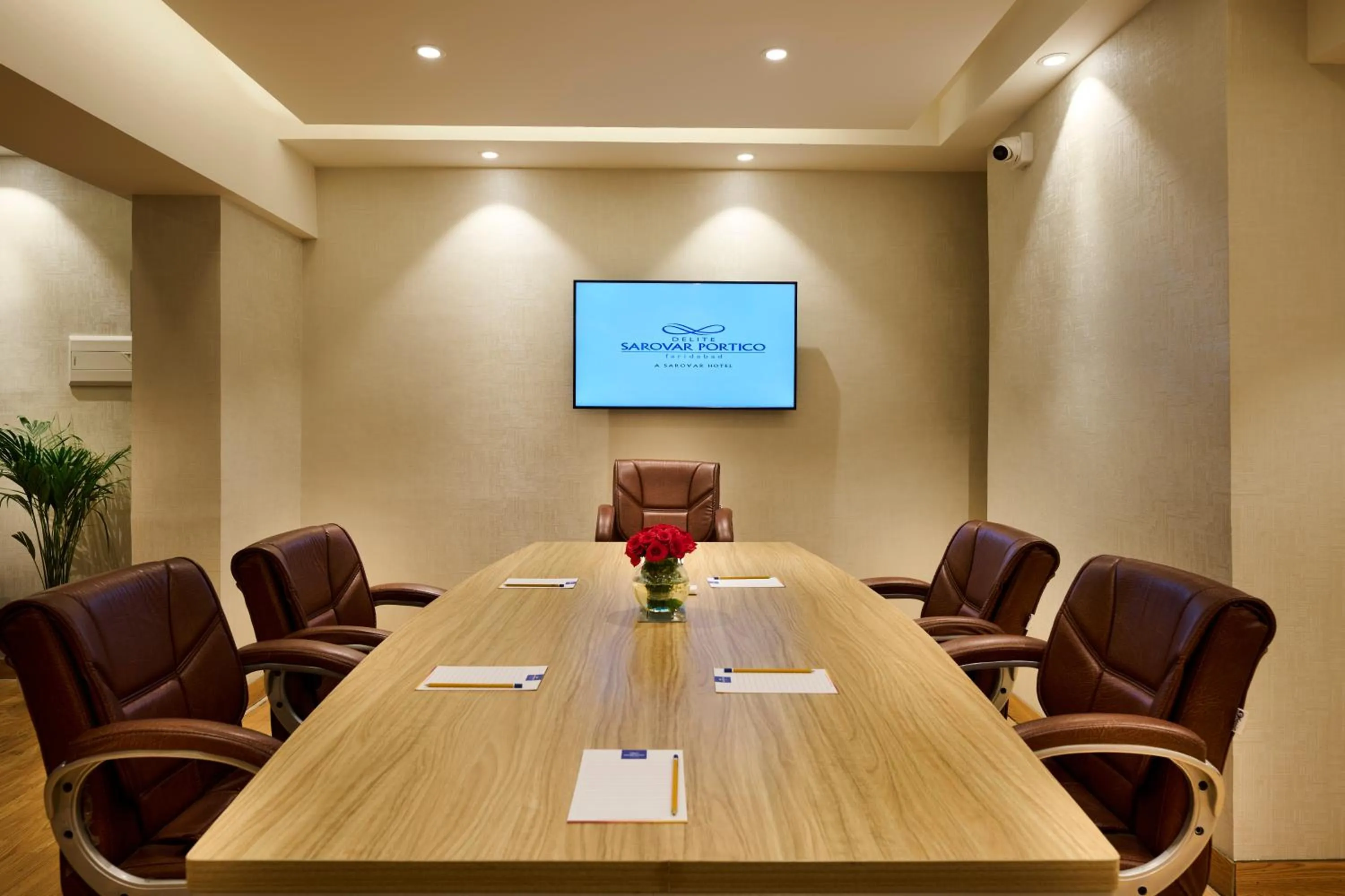 Meeting/conference room in Delite Sarovar Portico Faridabad