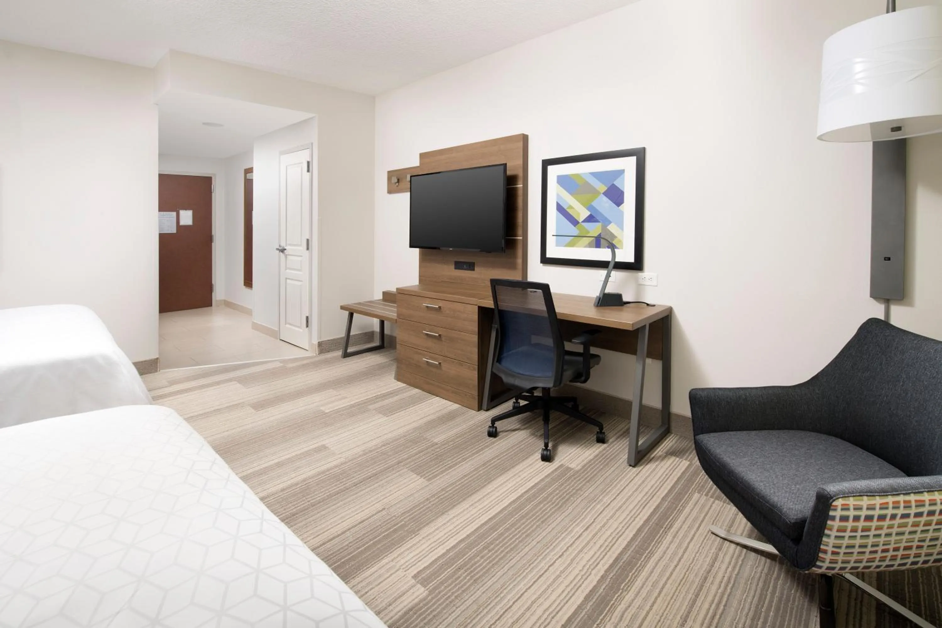 Photo of the whole room, Bed in Holiday Inn Express Jacksonville Beach by IHG