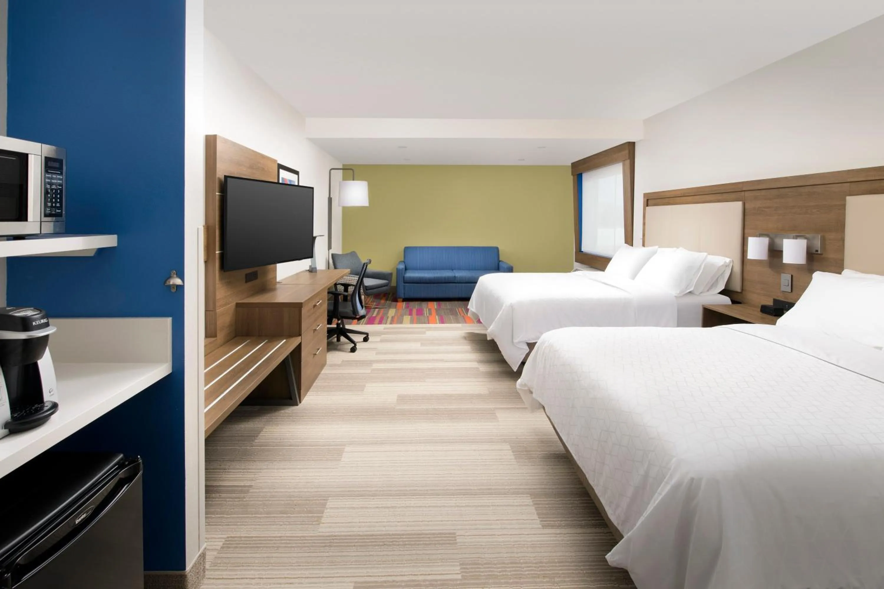Photo of the whole room, Bed in Holiday Inn Express Jacksonville Beach by IHG