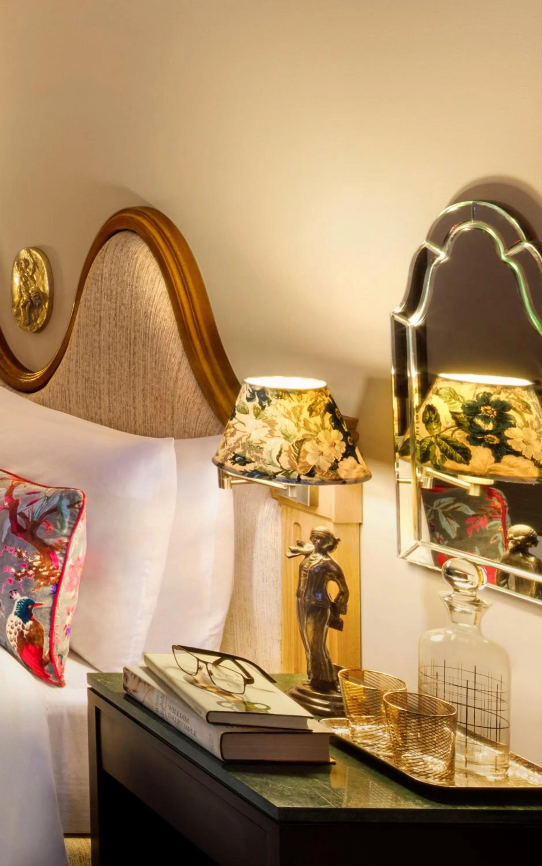 Decorative detail, Bed in Narendra Bhawan