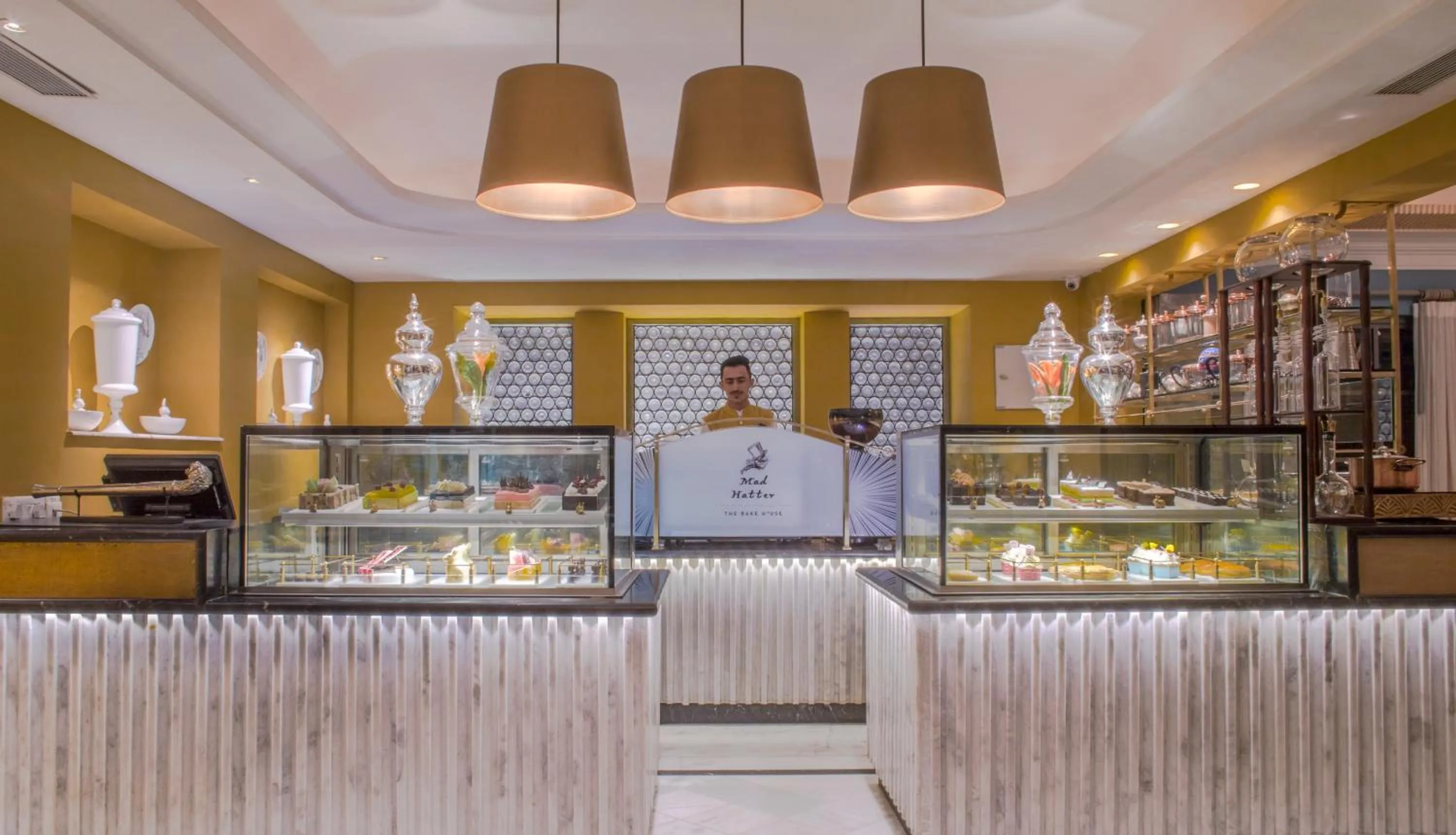 Restaurant/places to eat in Narendra Bhawan