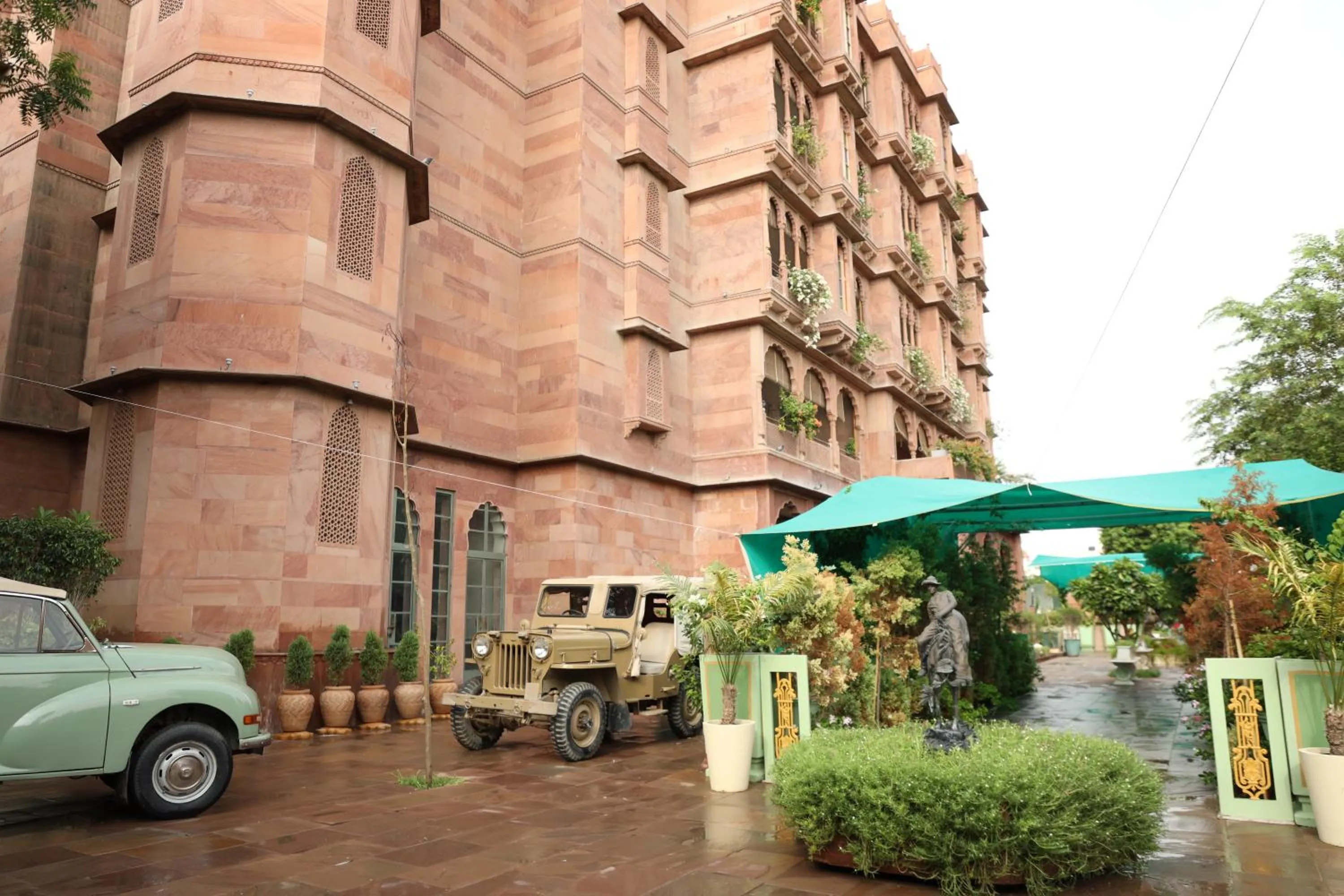 Property building in Narendra Bhawan