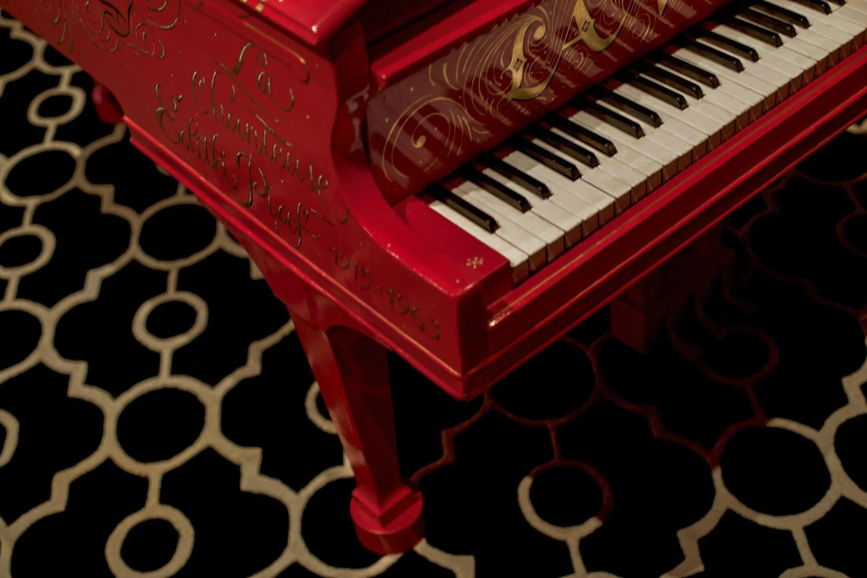 Decorative detail in Narendra Bhawan