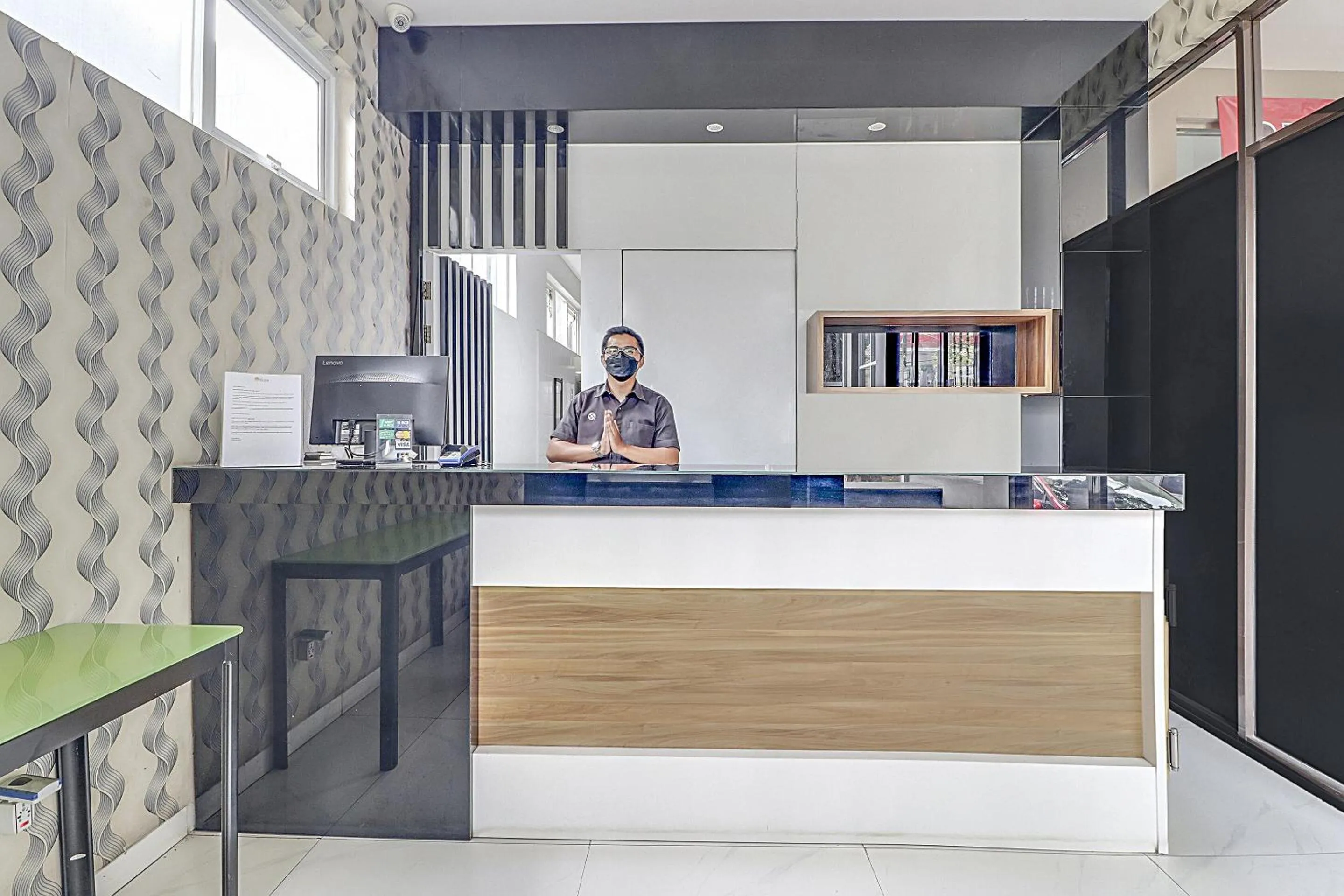 Lobby or reception in Collection O Cihampelas Near Ciwalk Formerly Regia Cihampelas