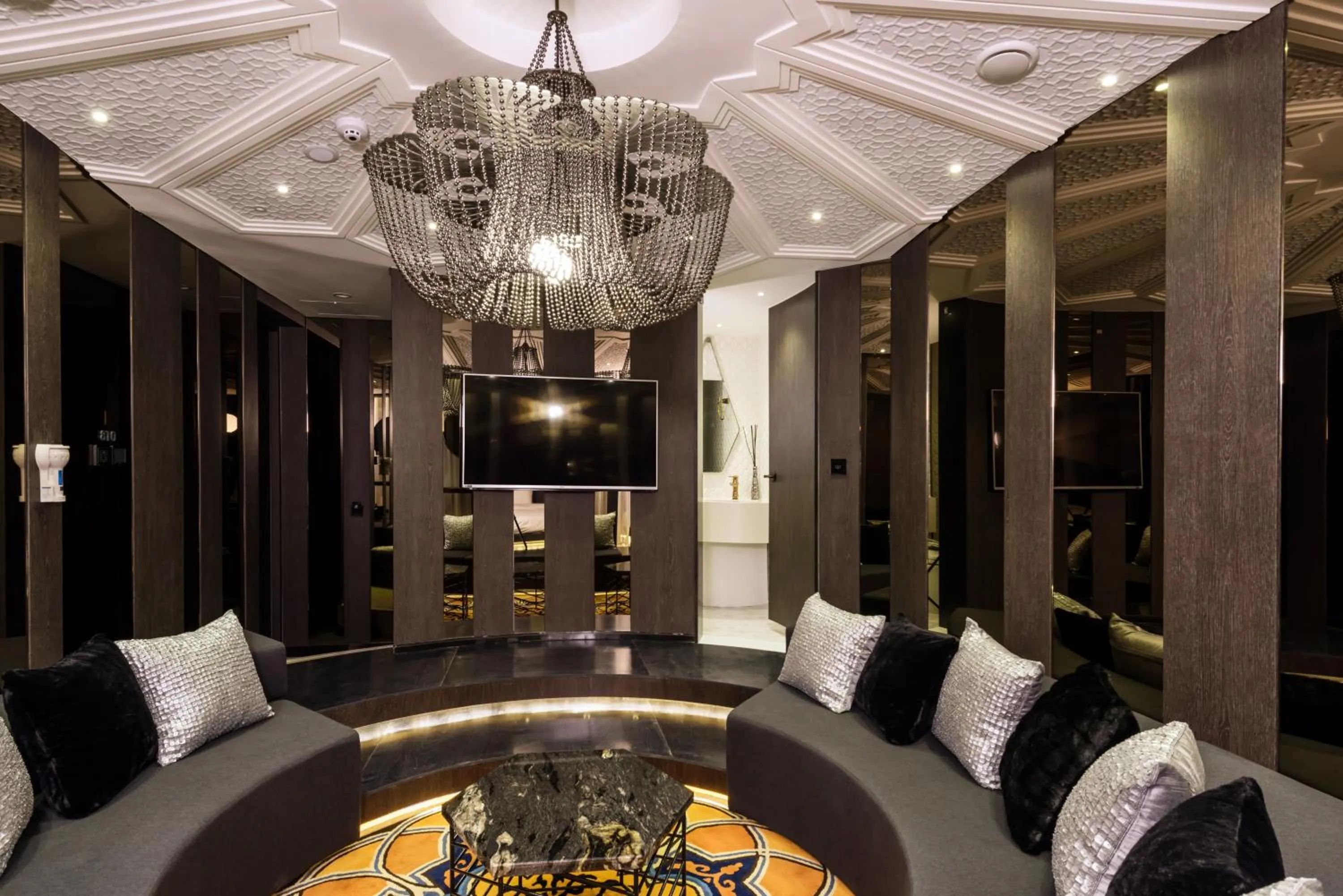 Communal lounge/ TV room in Hotel The Designers Kondae