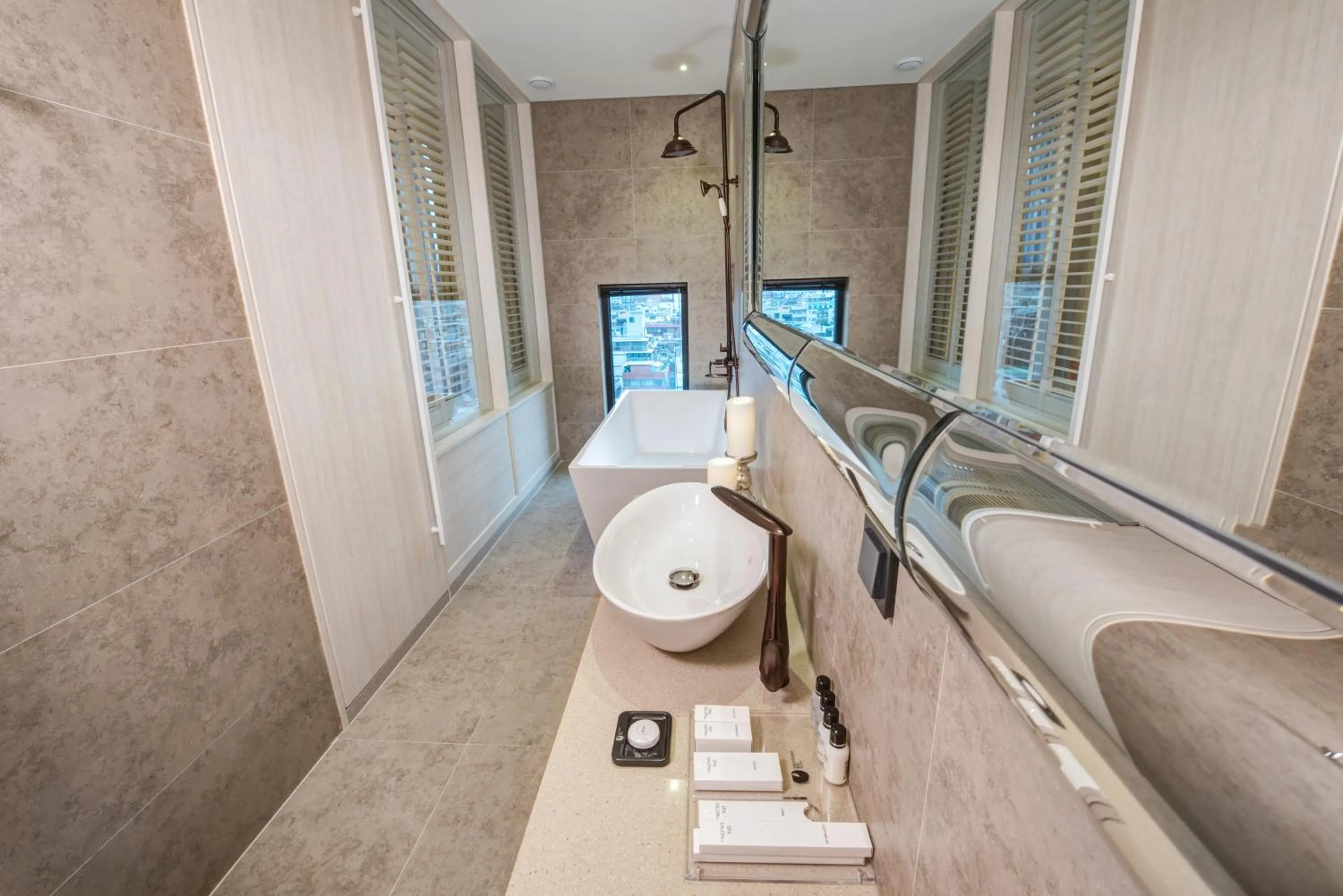 Bathroom in Hotel The Designers Kondae