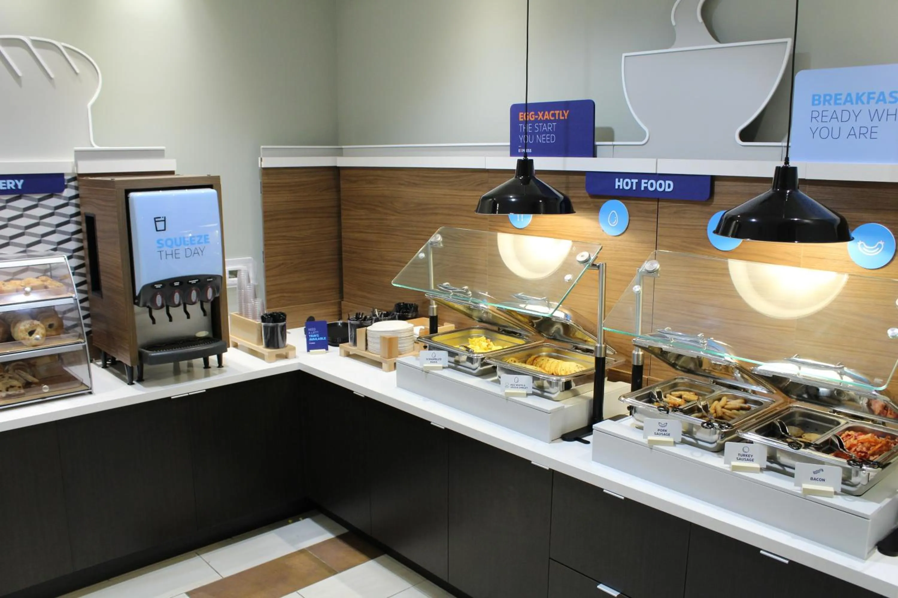 Breakfast in Holiday Inn Express Hotel & Suites Napa Valley-American Canyon by IHG