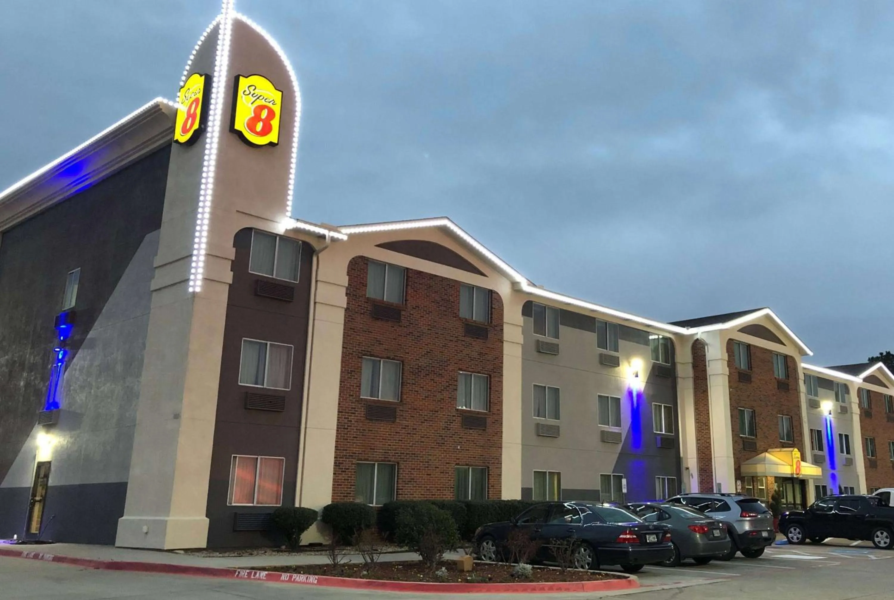 Property building in Super 8 by Wyndham Bedford DFW Airport West