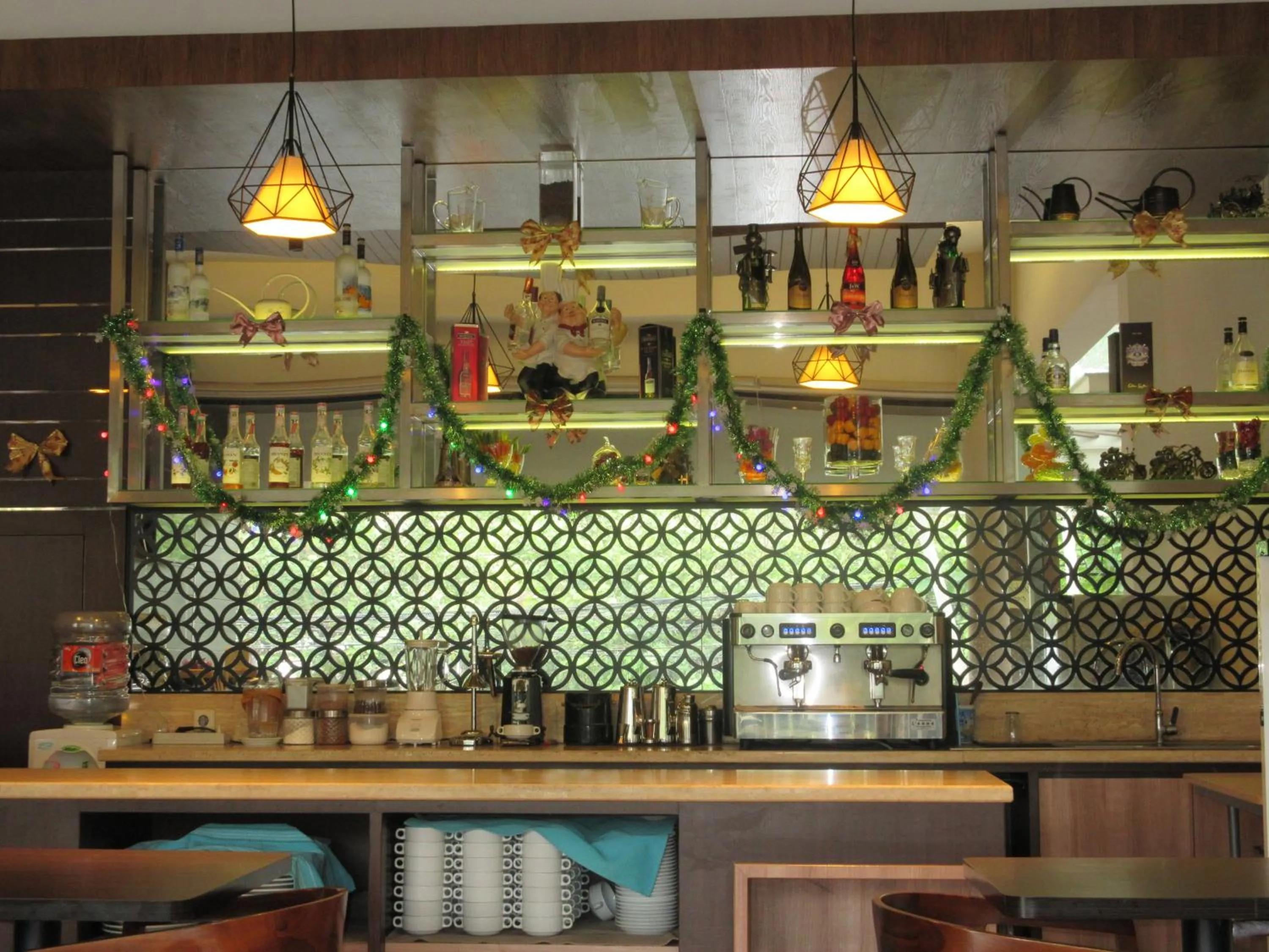 Restaurant/places to eat in Sweet Garden Guest House