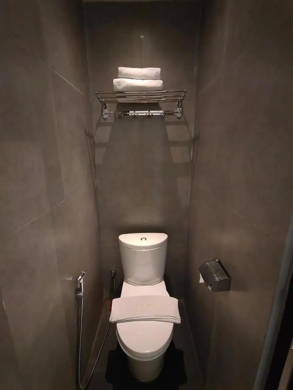 Toilet in Sweet Garden Guest House